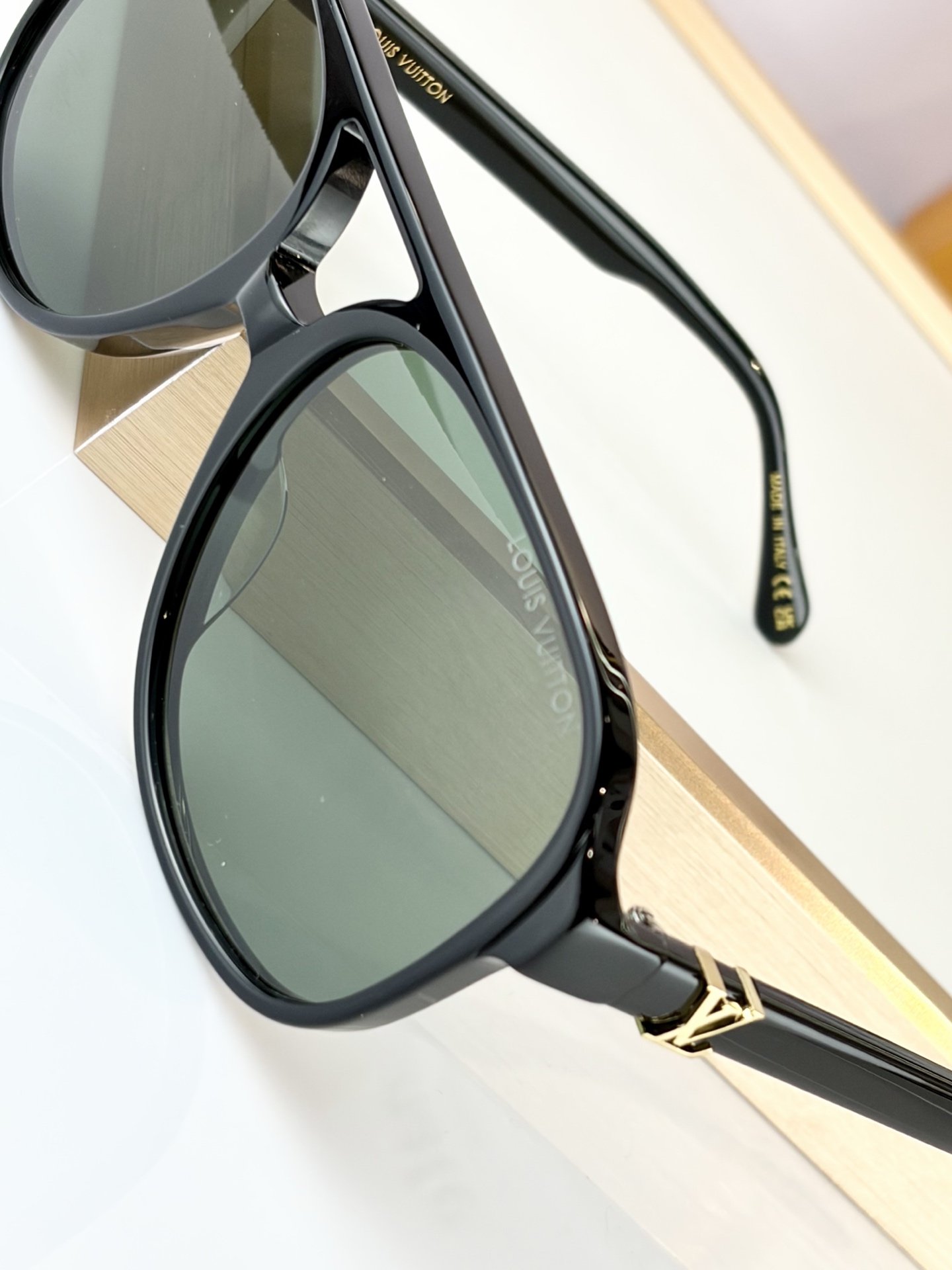 LOUIS VUITTOMODEL：Z2866USIZE：59口17-145