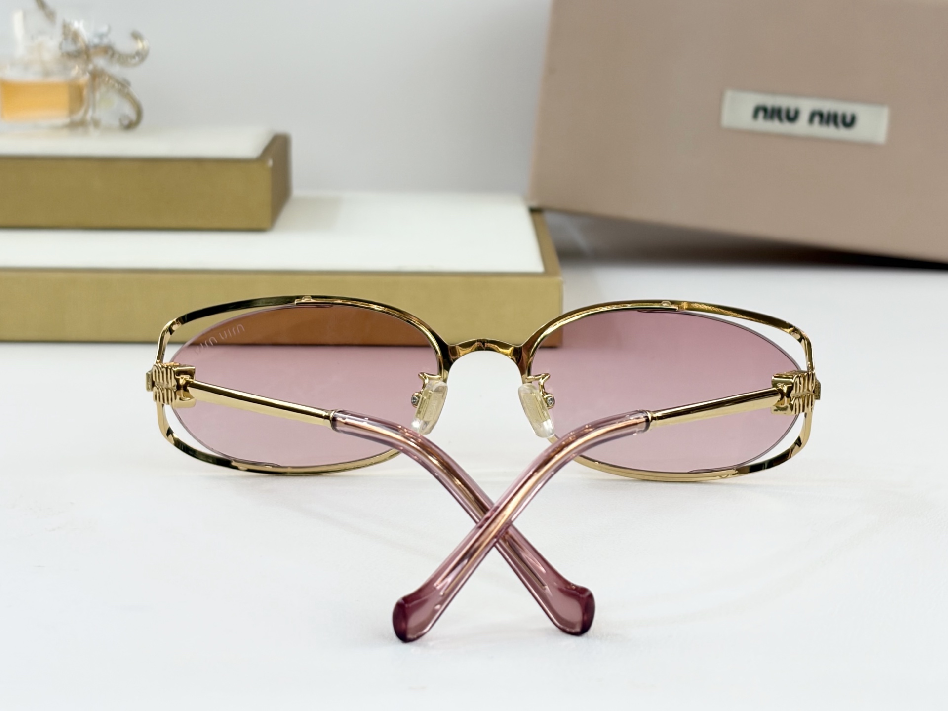 MIU MIUMOD ：SMU58YSIZE ：54口21-125
