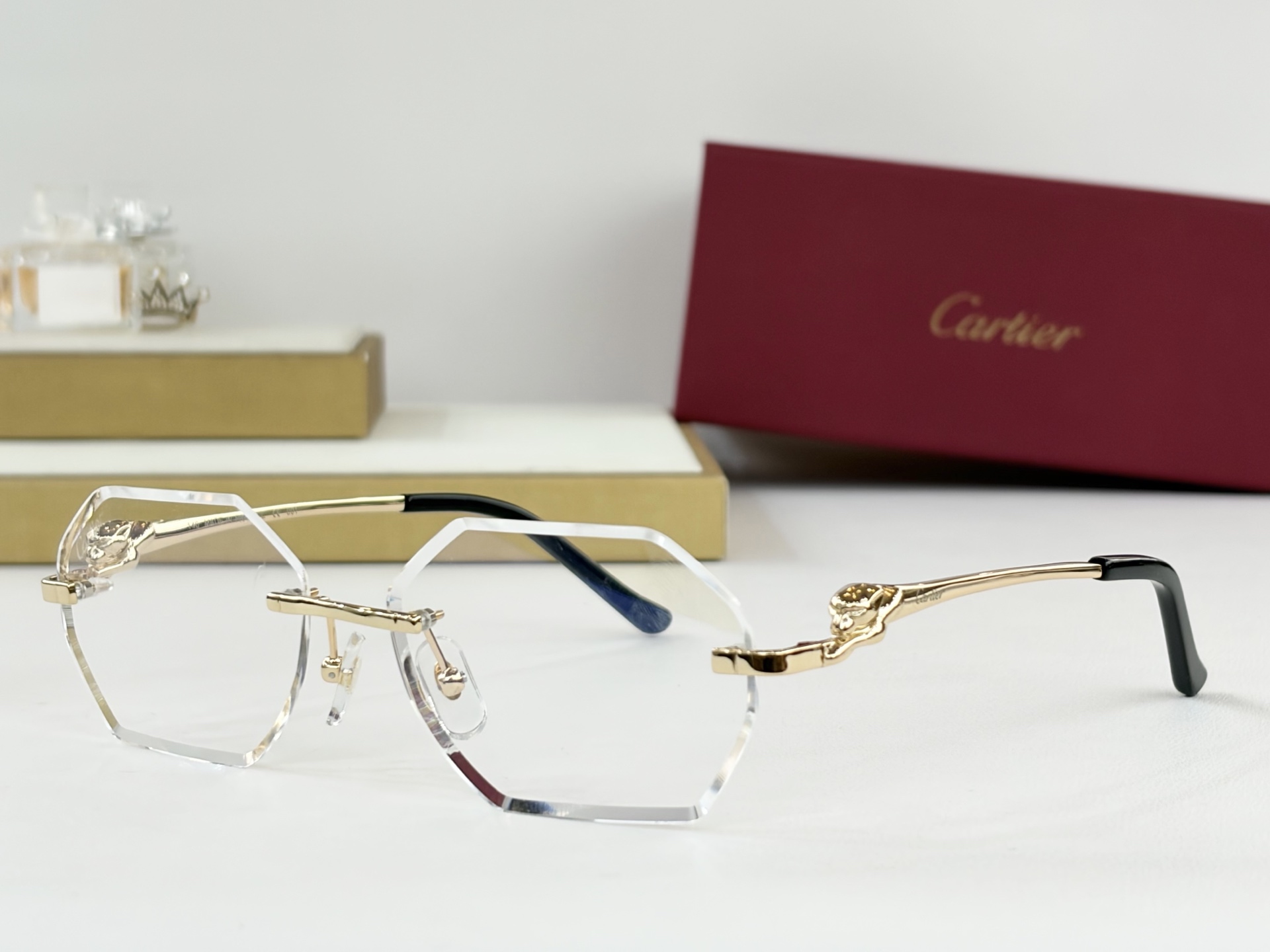 Cartie*MOD：CT0828SSize：57口19-140