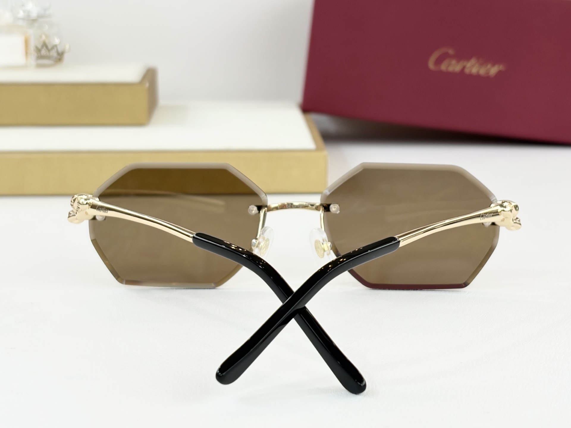 Cartie*MOD：CT0828SSize：57口19-140