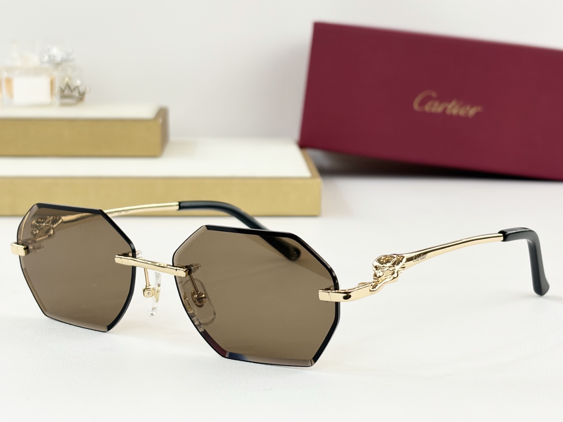 Cartie*MOD：CT0828SSize：57口19-140