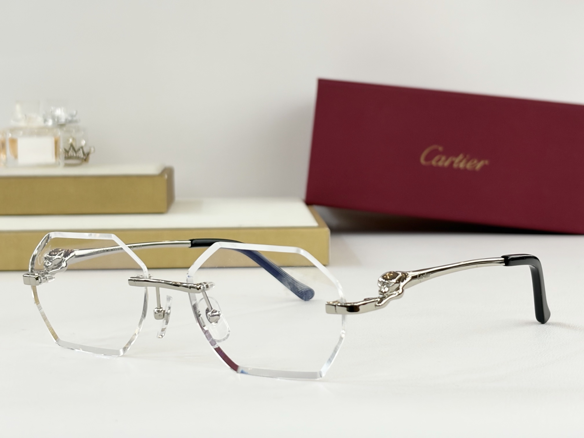 Cartie*MOD：CT0828SSize：57口19-140