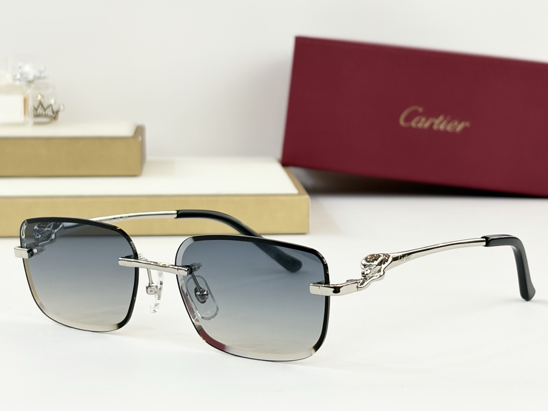 Cartie*MOD：CT0554OSize：56口18-145