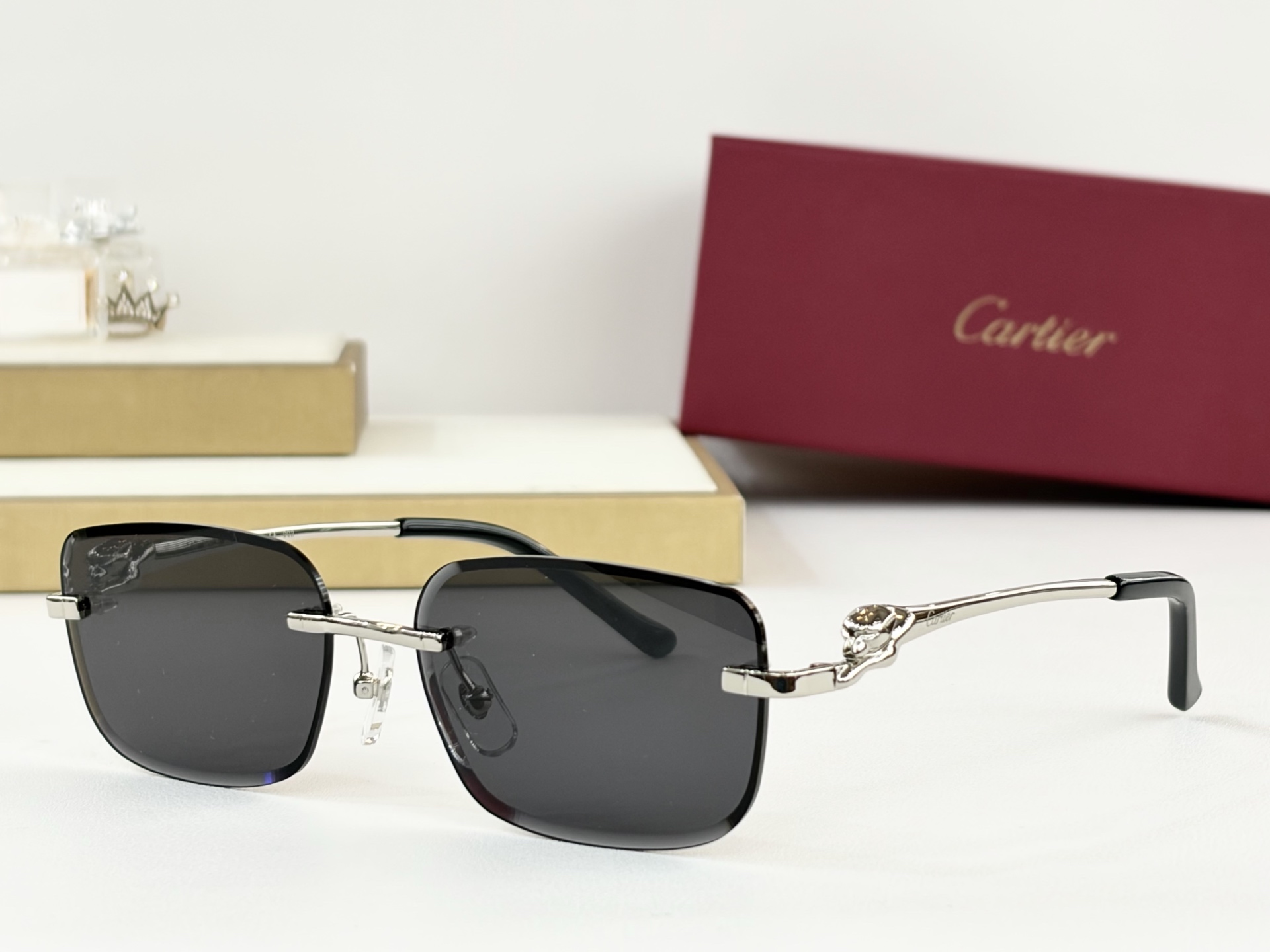 Cartie*MOD：CT0554OSize：56口18-145