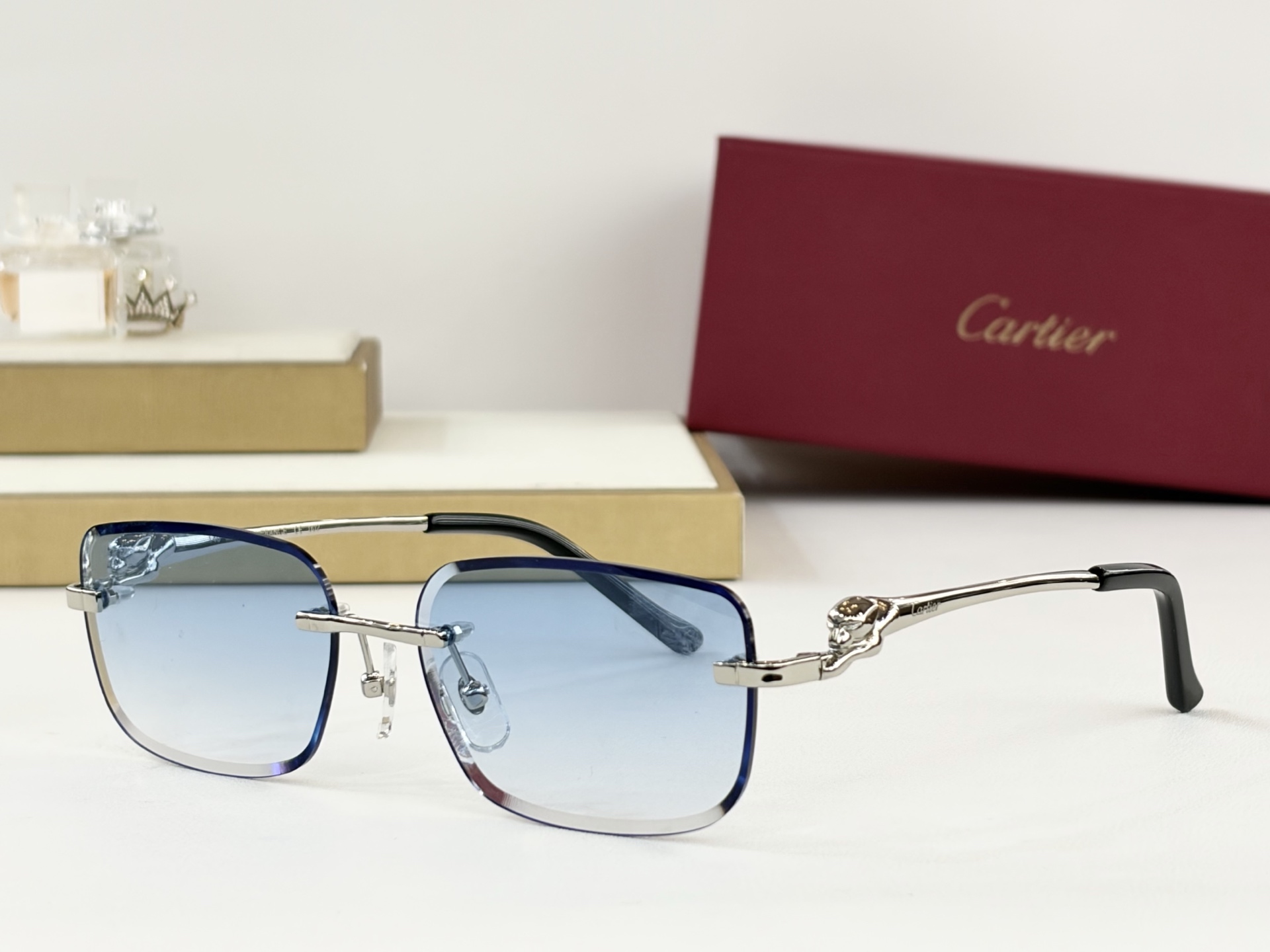 Cartie*MOD：CT0554OSize：56口18-145