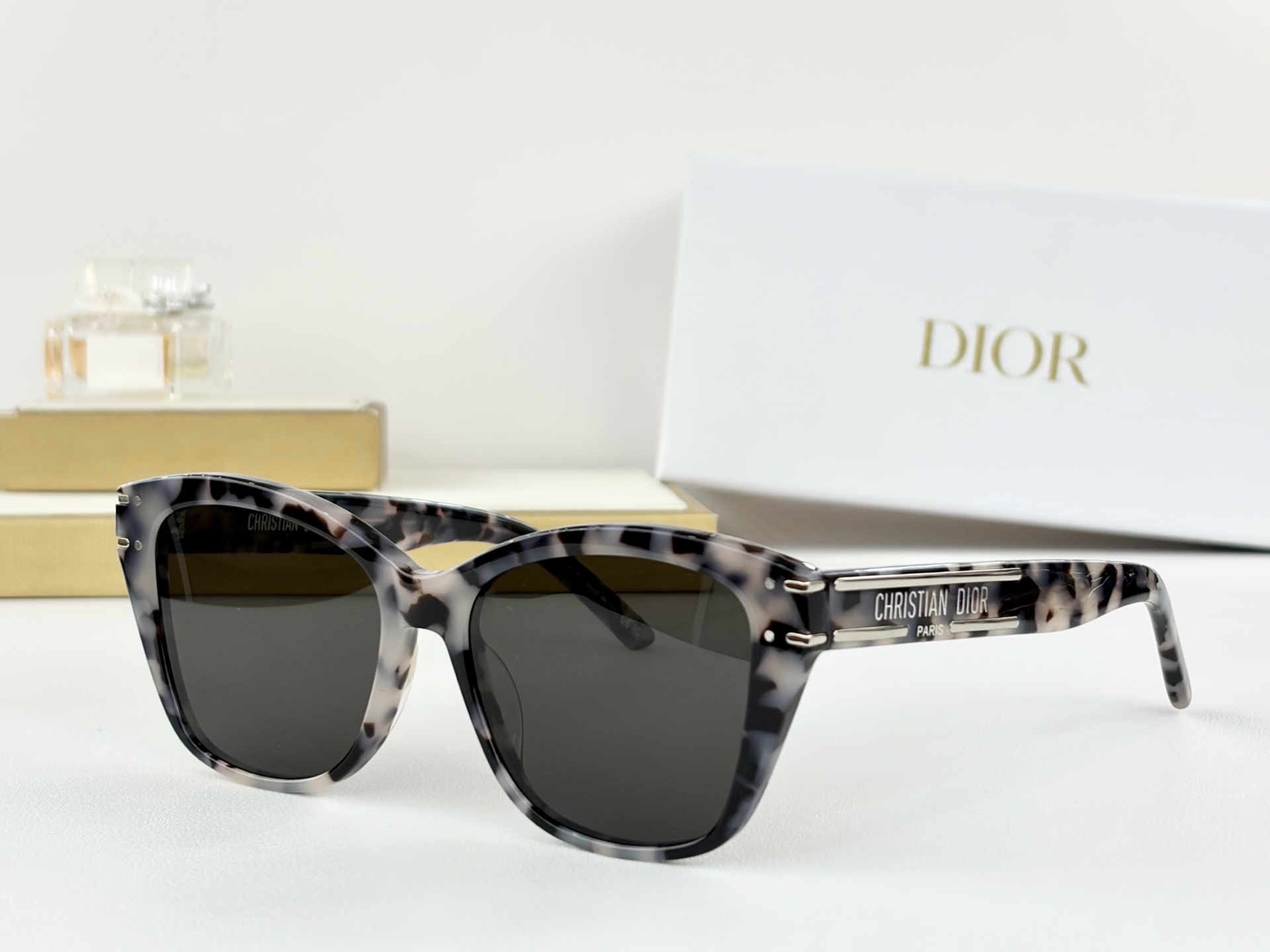 DIORMOD：DiorSignatureo B3ISize：54口17-145
