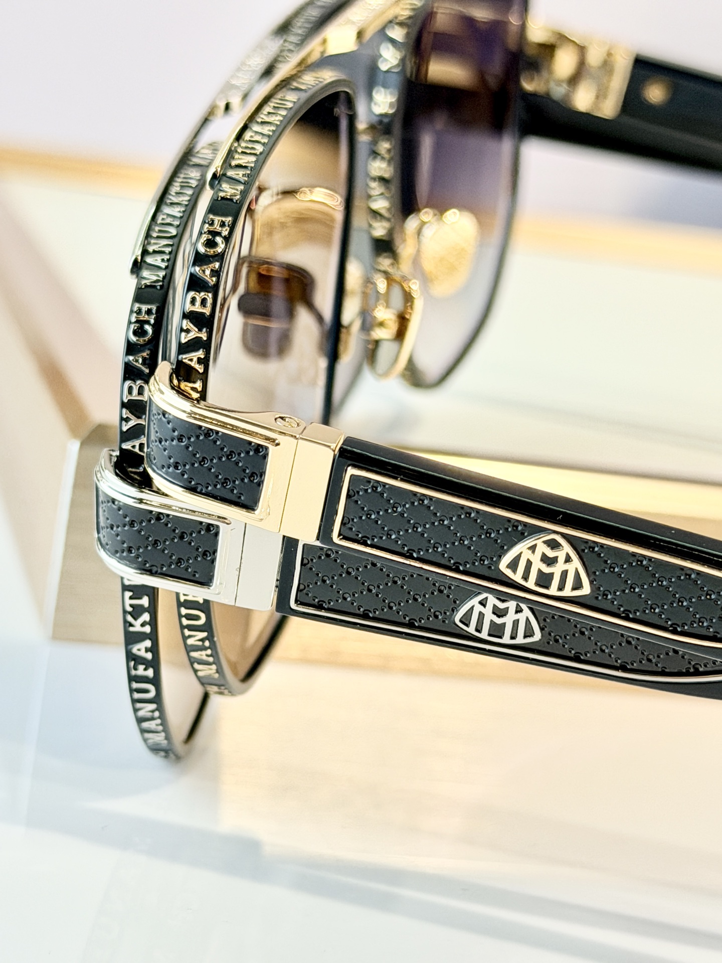 MAYBACH*MODEL：THE MAINASIZE：60口17-145