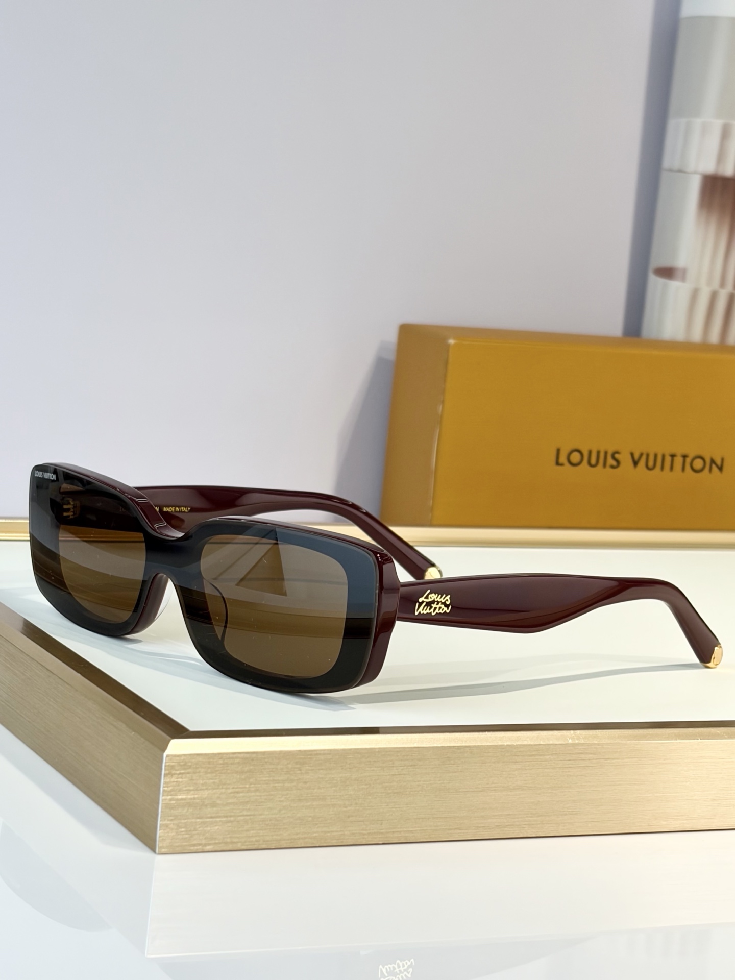 LOUIS VUITTOMODEL：Z3165USIZE：144口0-145