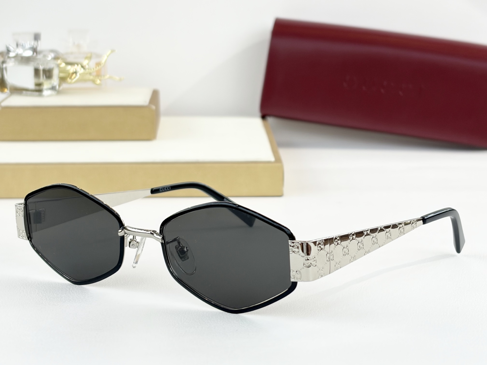 GUCC*MOD:GG2032KSize:54口21-145