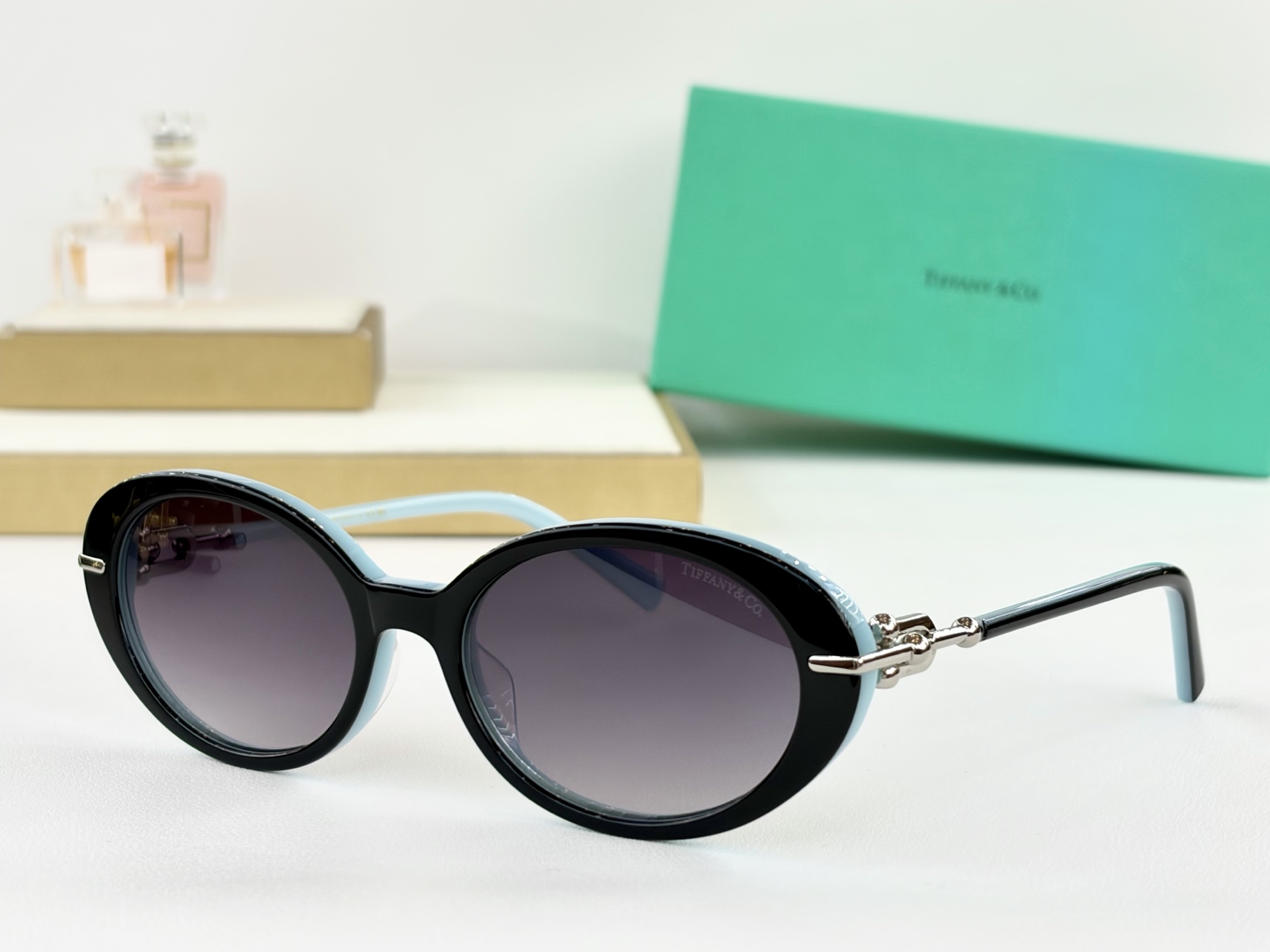 TIFFANY&Co.MODEL：TF5036SIZE：54-18口145