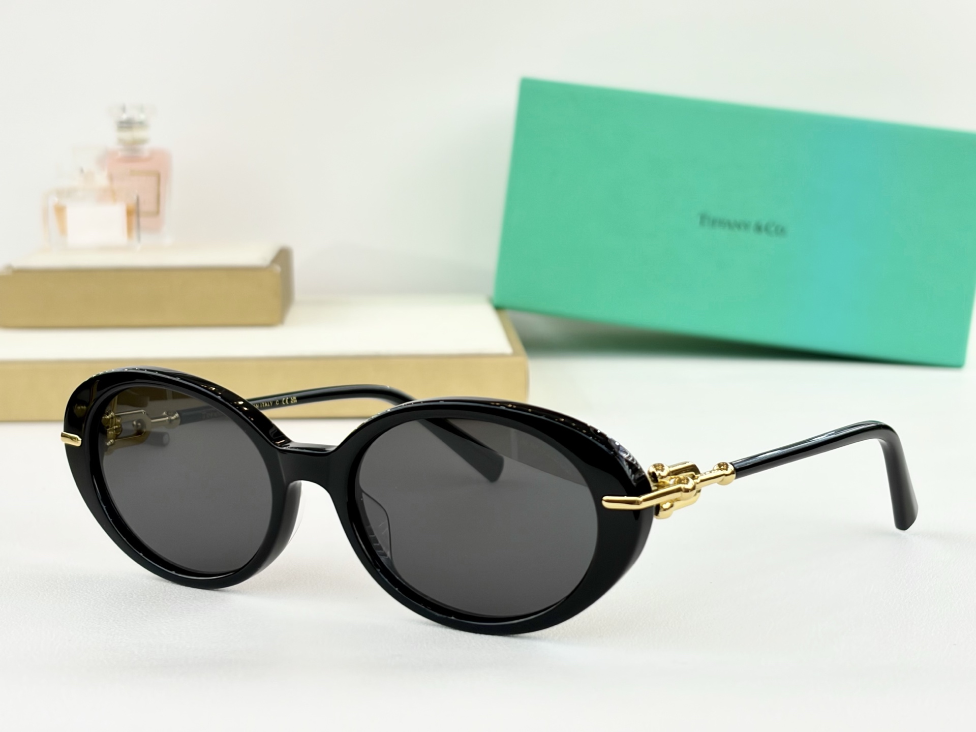 TIFFANY&Co.MODEL：TF5036SIZE：54-18口145