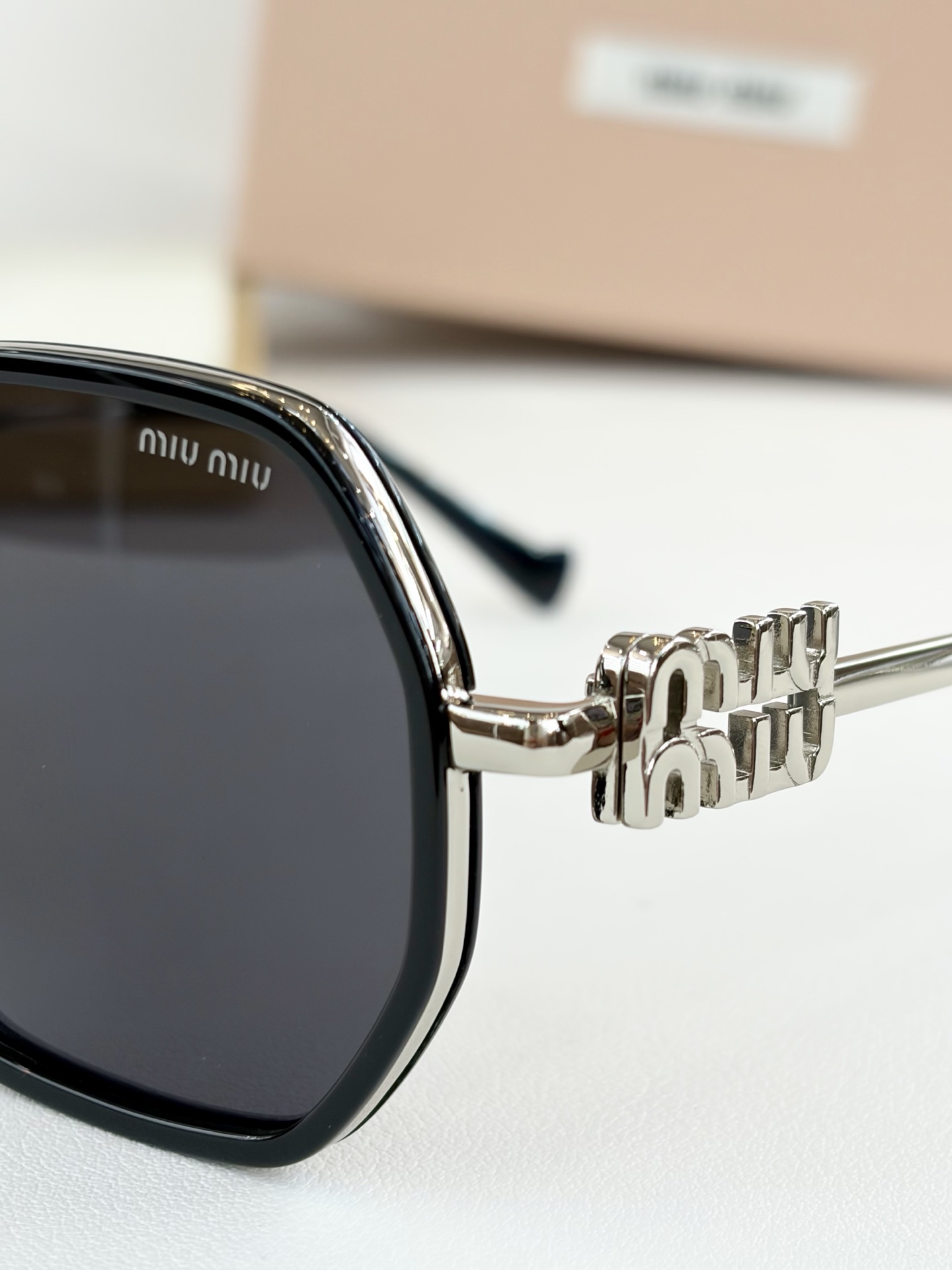 MIU MI*MODEL: MU 781ZSSIZE：56口19-145