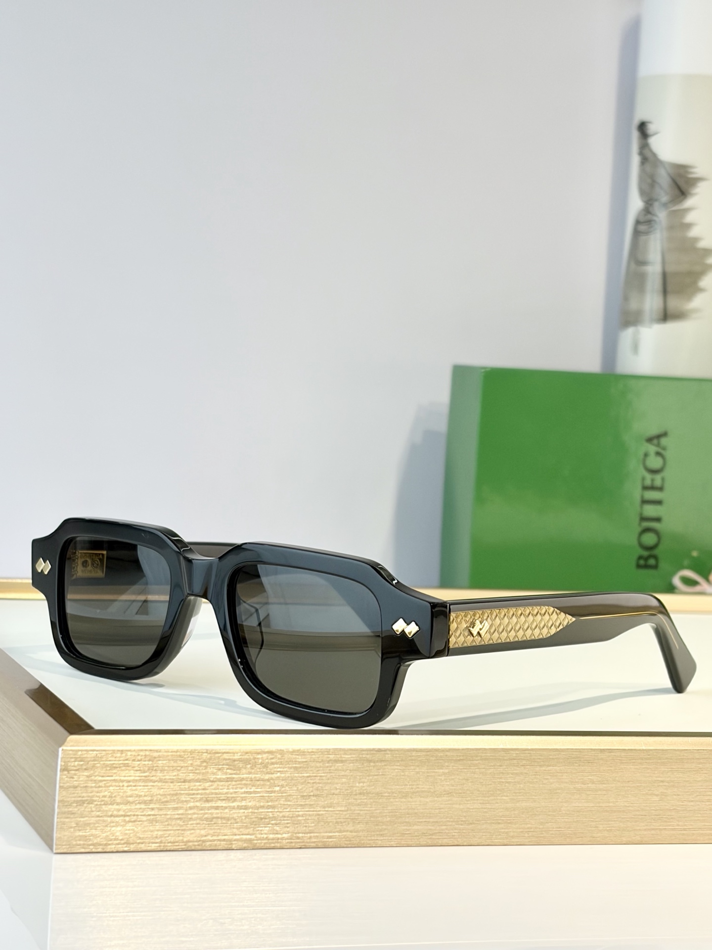 BOTTEGA VENET*MODEL：BV1442SSIZE：51口20-148