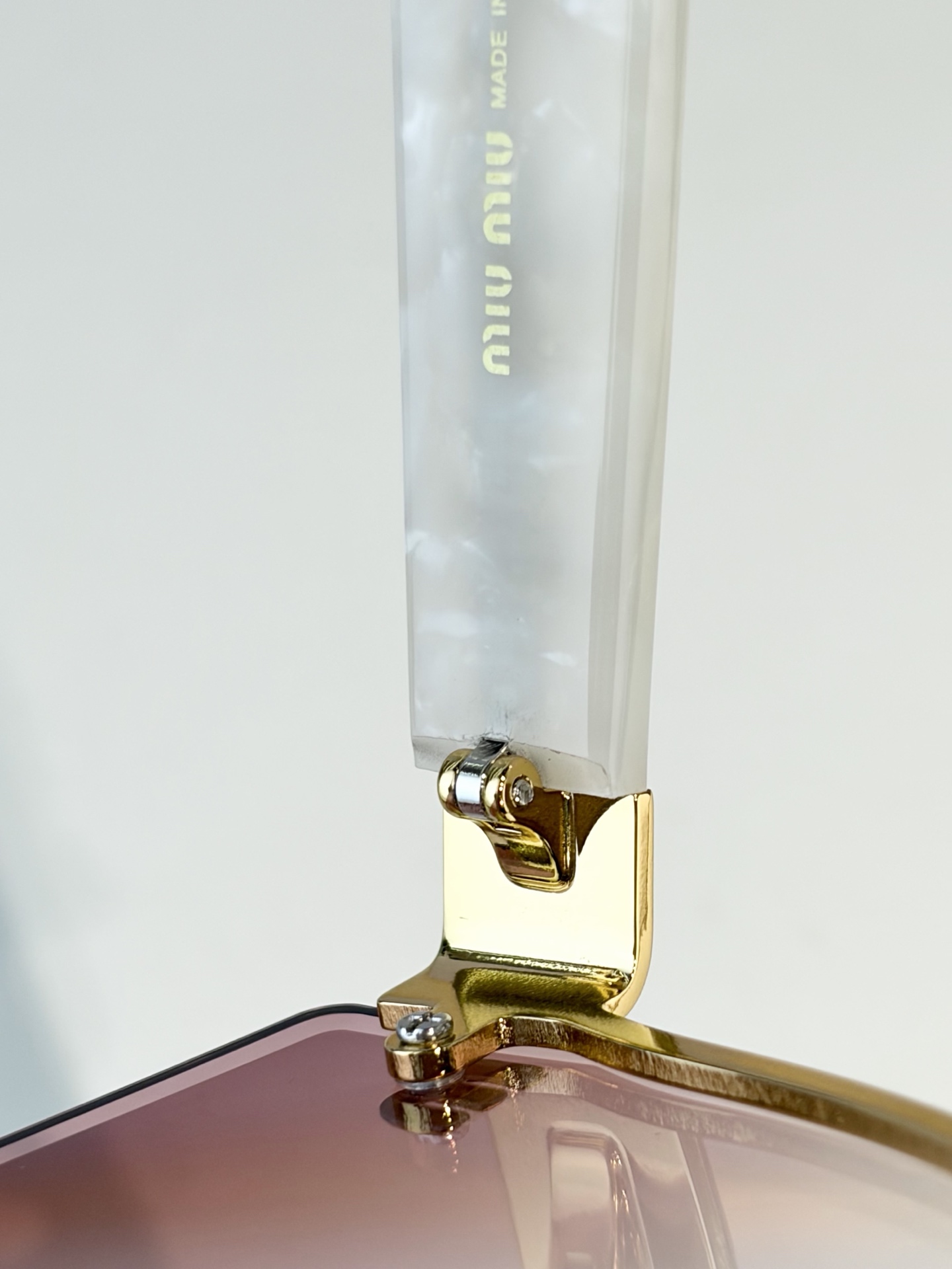MIU MIUMOD：MU70ZSSize：62口16-145