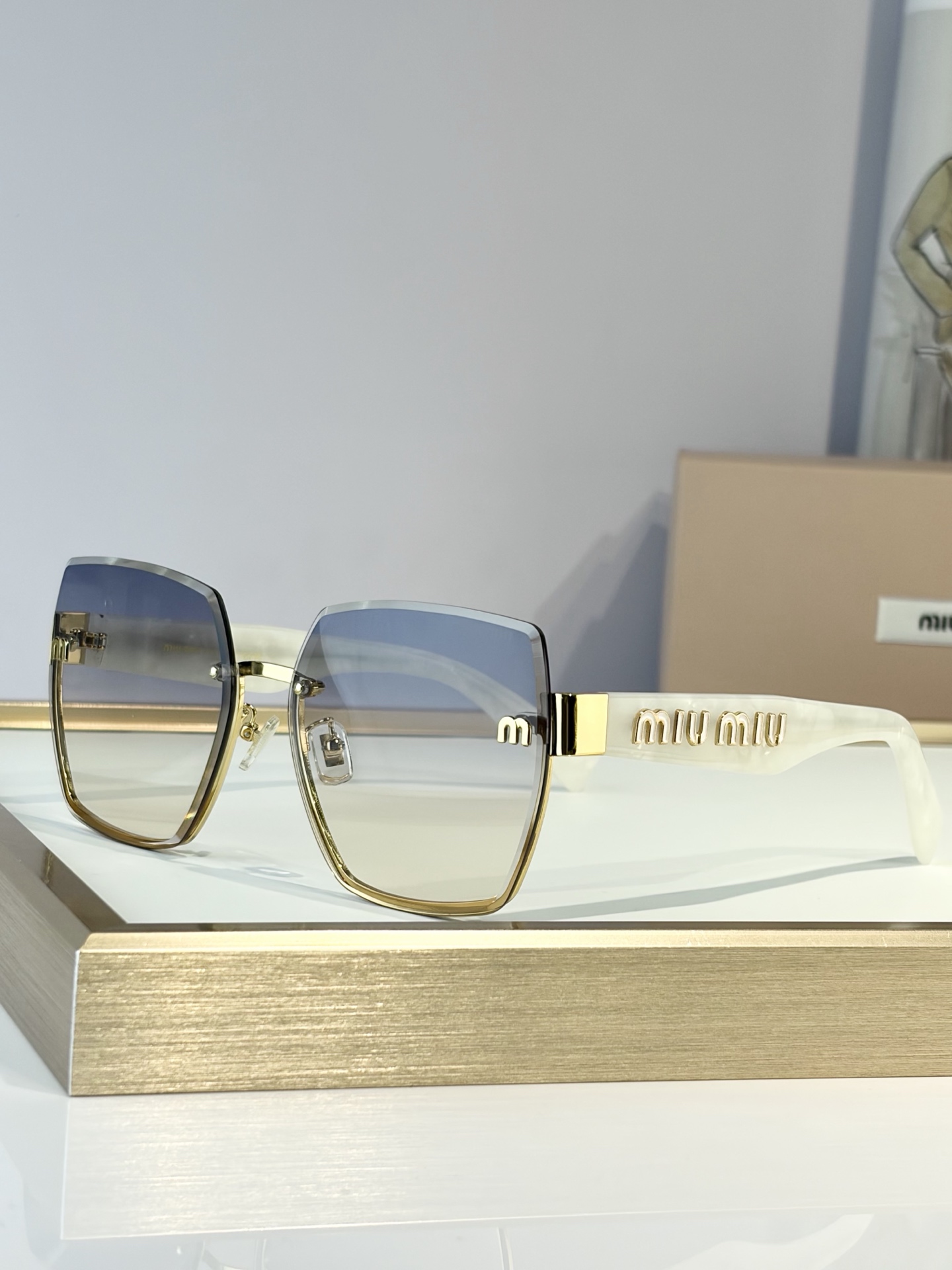 MIU MIUMOD：MU69ZSSize：62口16-145
