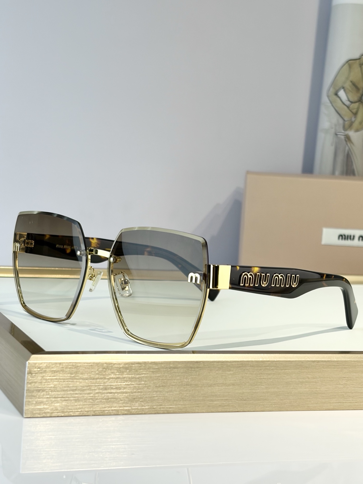 MIU MIUMOD：MU69ZSSize：62口16-145