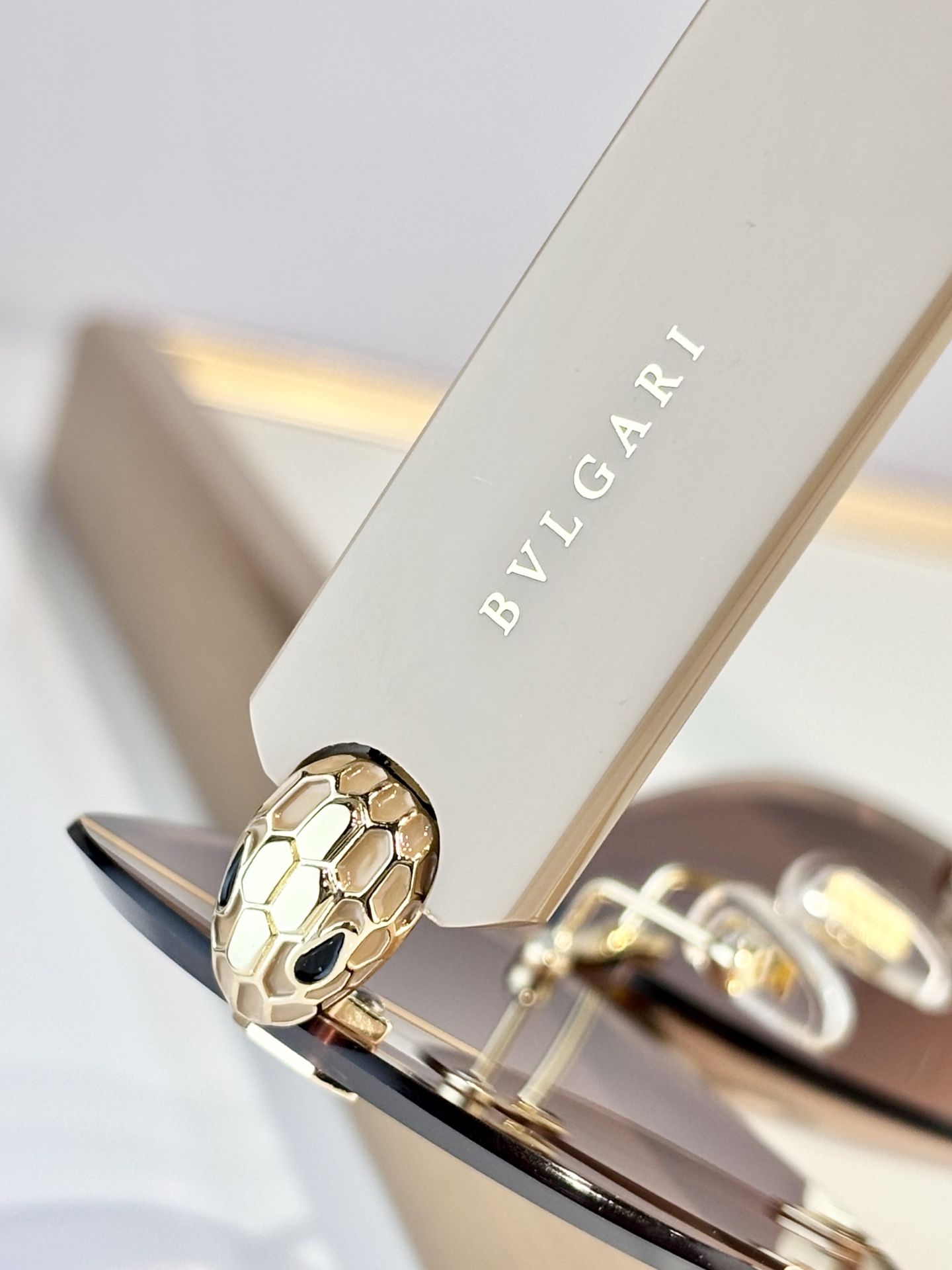 BVLGAR*MOD：BV40075USize：64口12-145