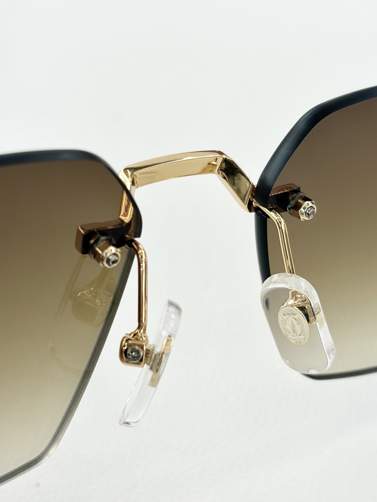 Cartie*MOD：CT0623OSize：54口18-145