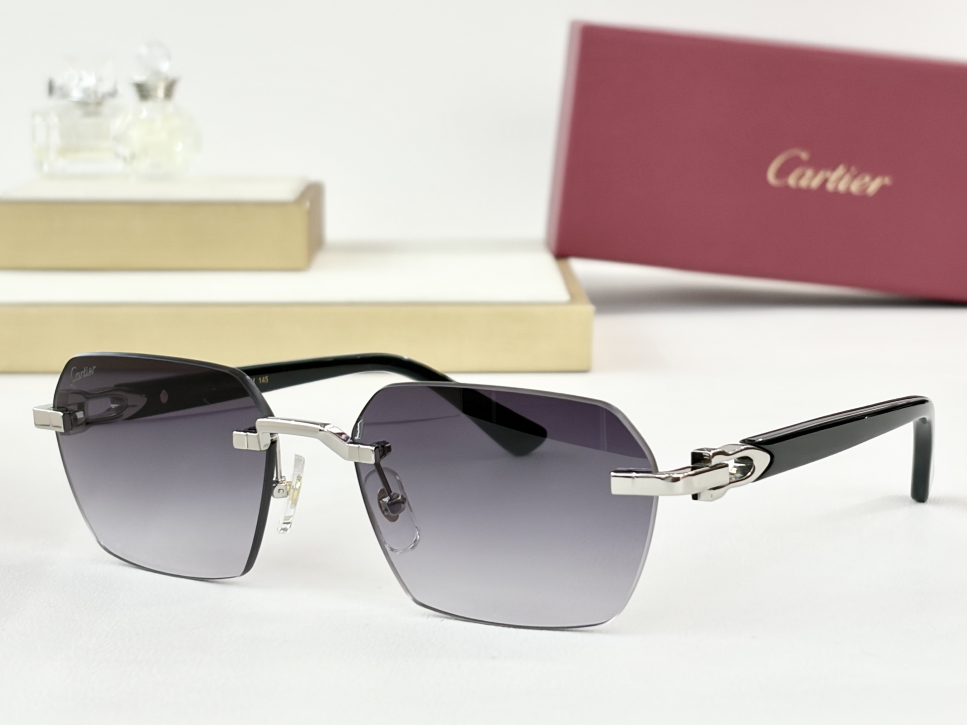 Cartie*MOD：CT0623OSize：54口18-145