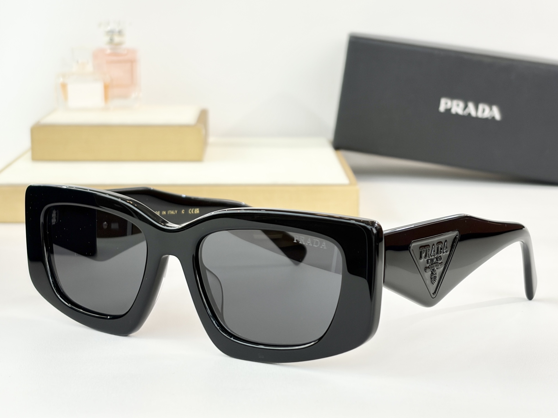 PRADAMODEL：PR 2200SSIZE：54口20-145