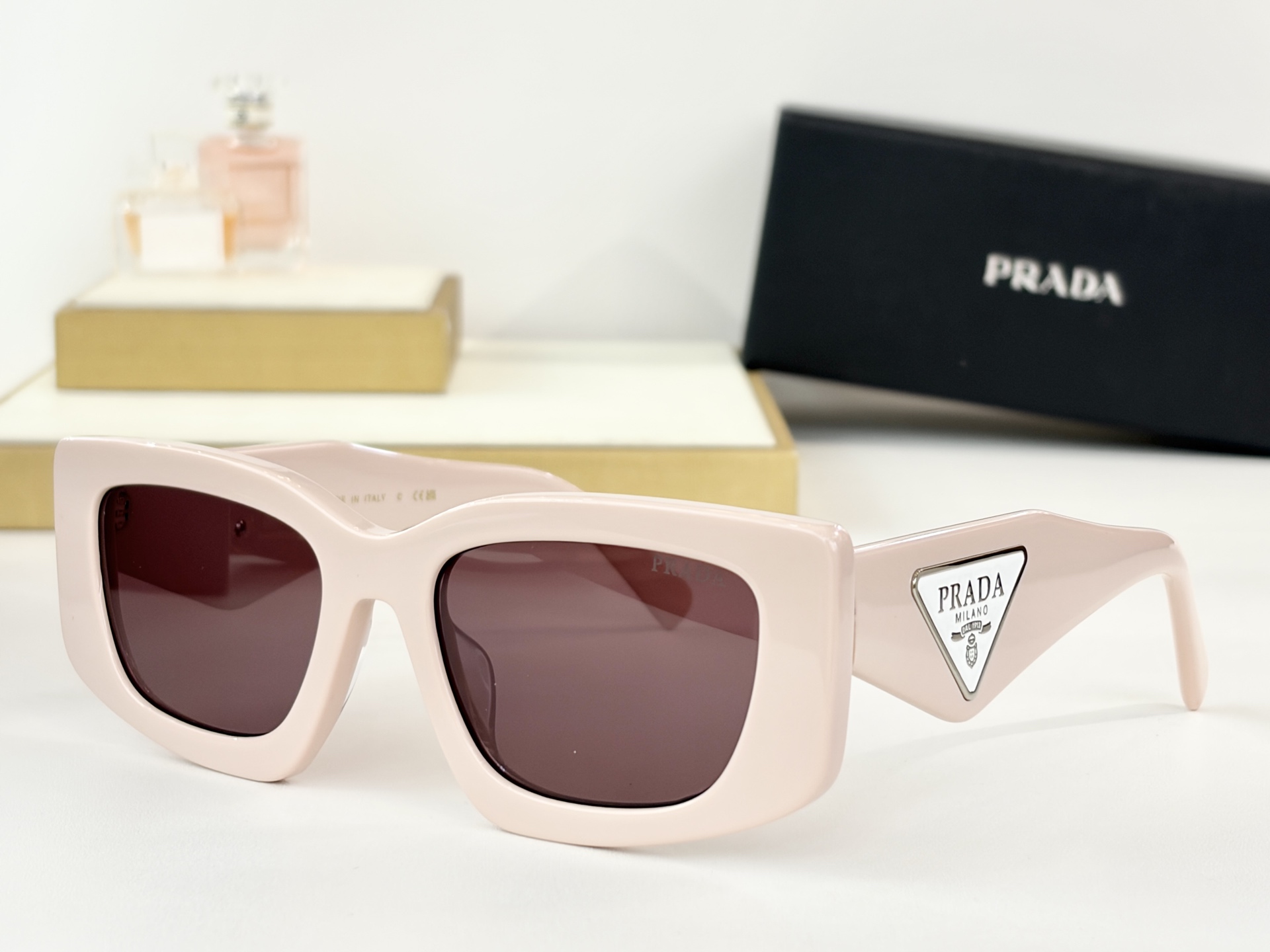 PRADAMODEL：PR 2200SSIZE：54口20-145