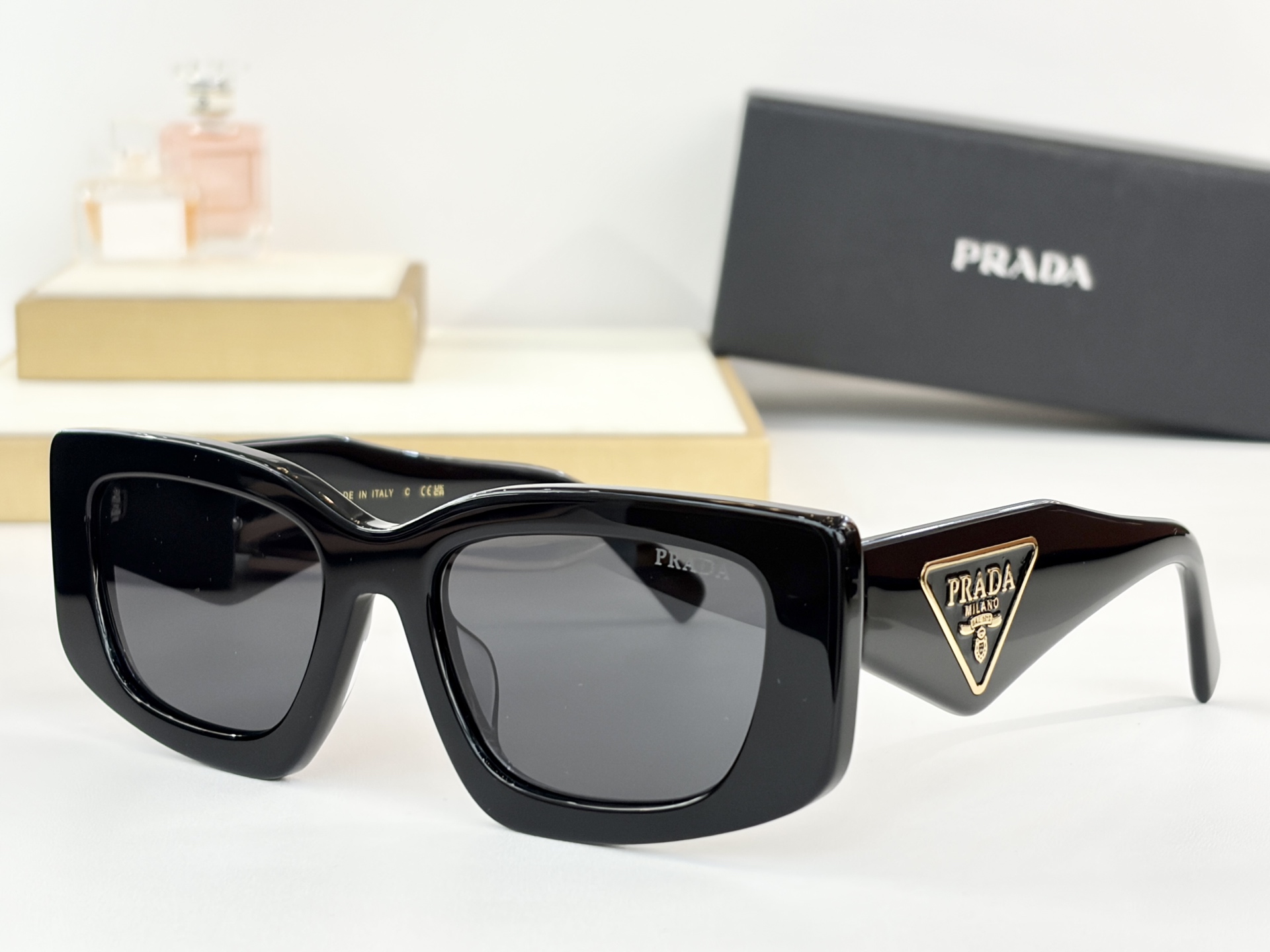 PRADAMODEL：PR 2200SSIZE：54口20-145