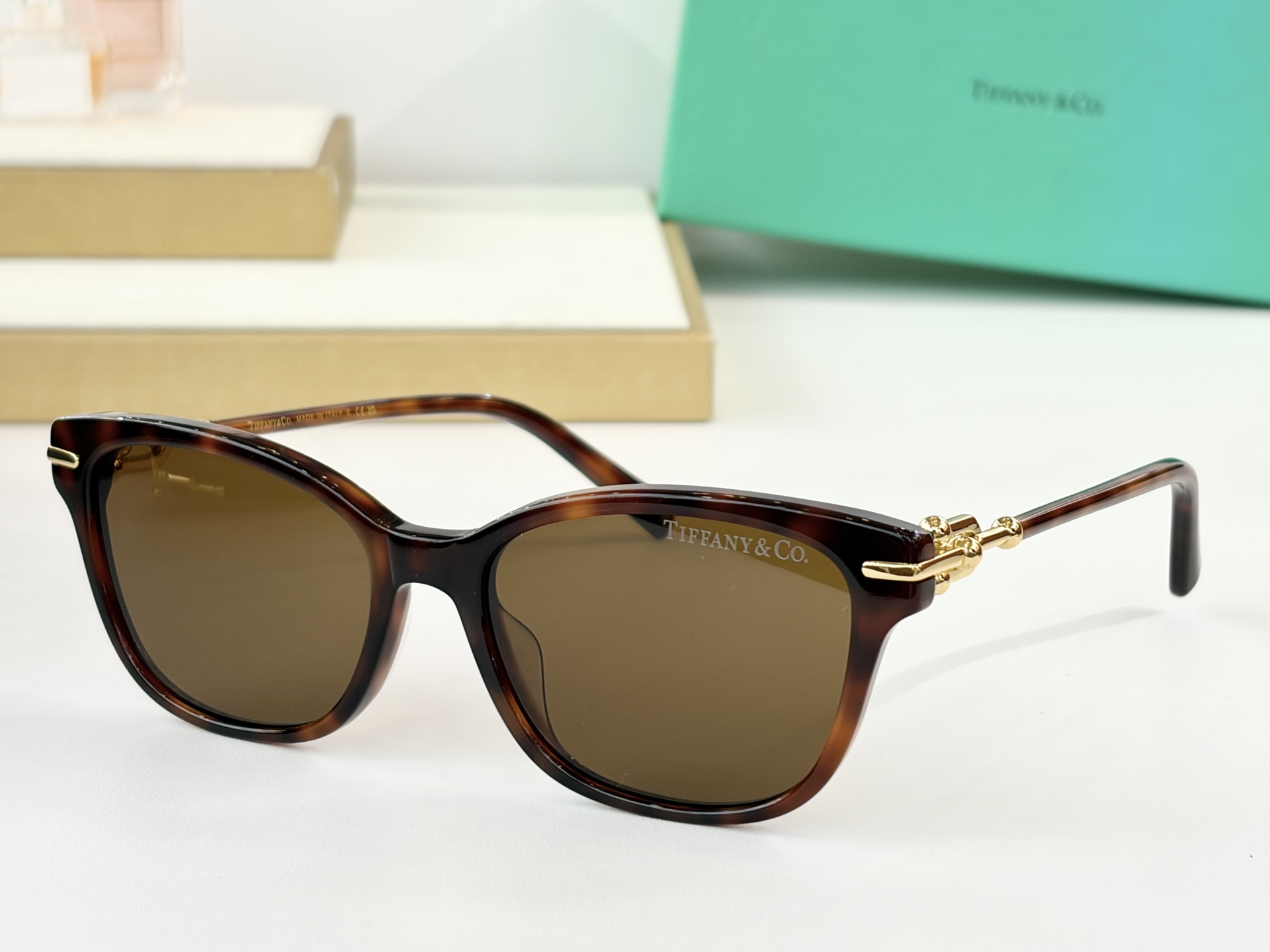 TIFFANY&Co.MODEL：TF5037SIZE：54口17-145