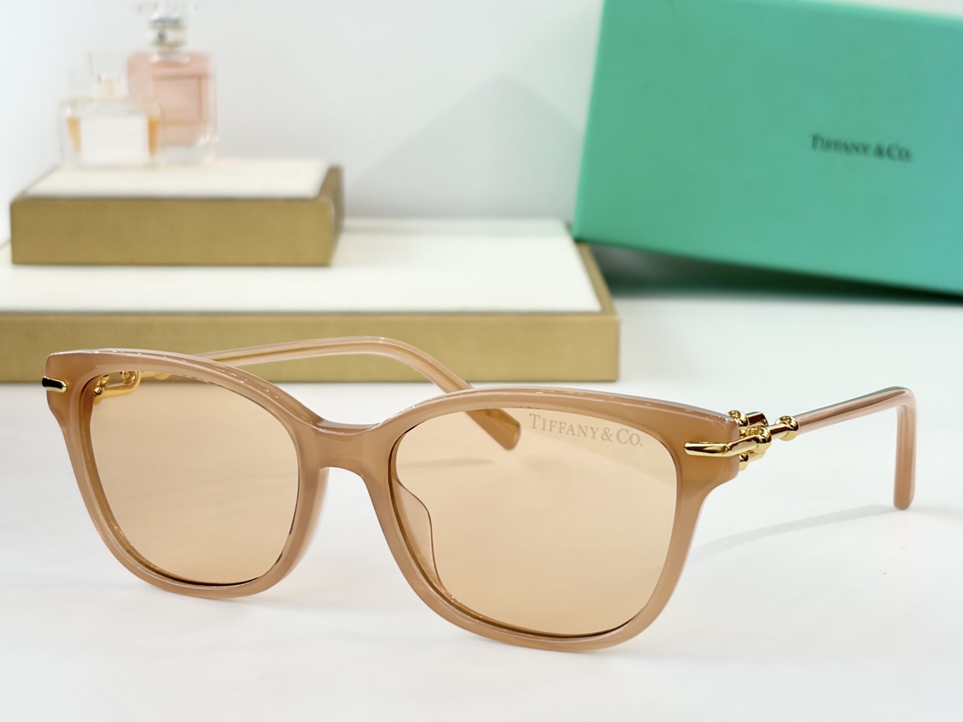 TIFFANY&Co.MODEL：TF5037SIZE：54口17-145