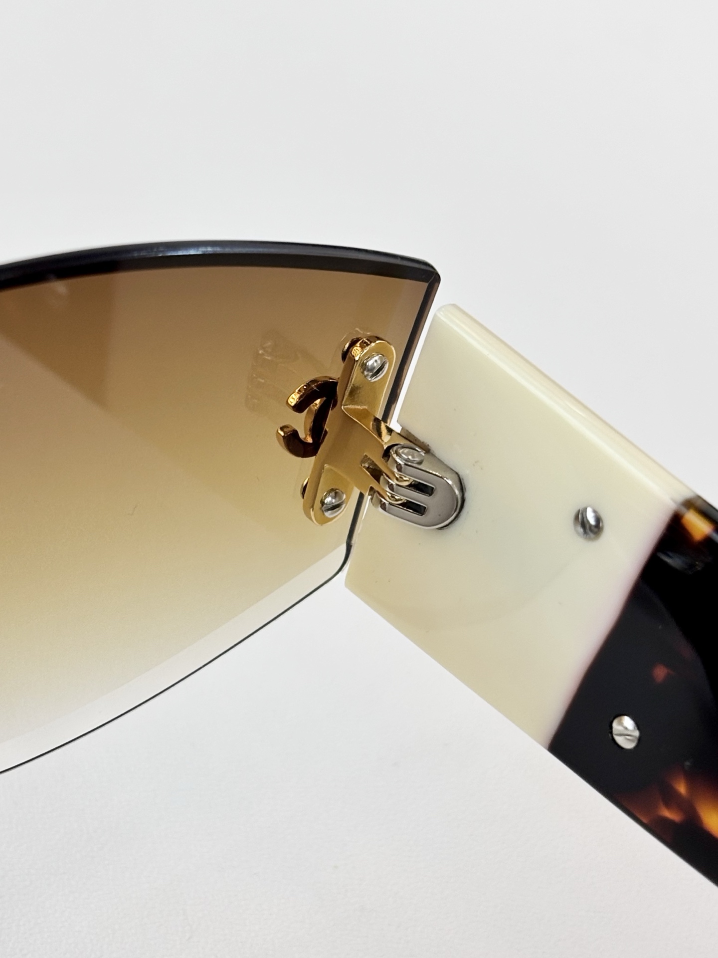 CHANE*MOD：CH1906QSize：65口17-145