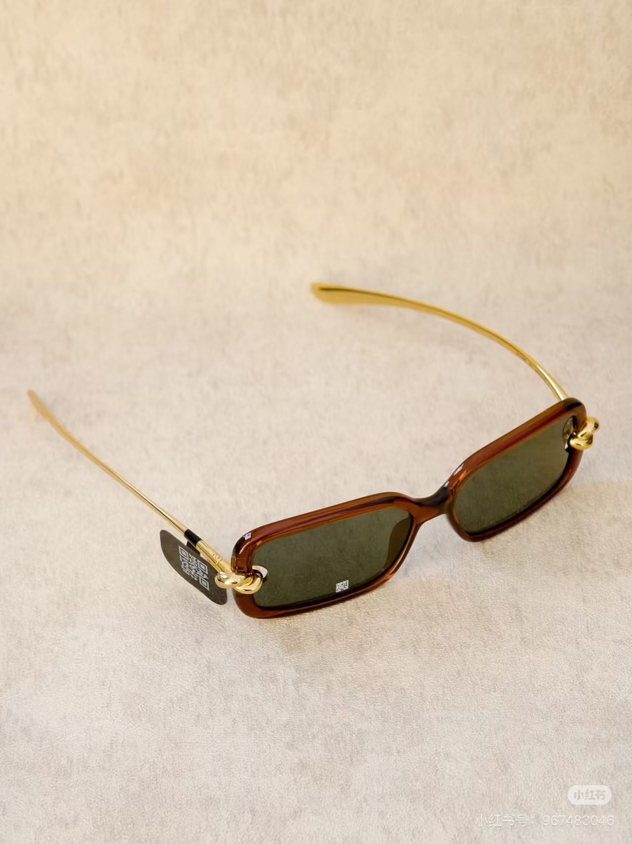 BOTTEGA VENET*Mod ：BV1439SSize ：56口14-145