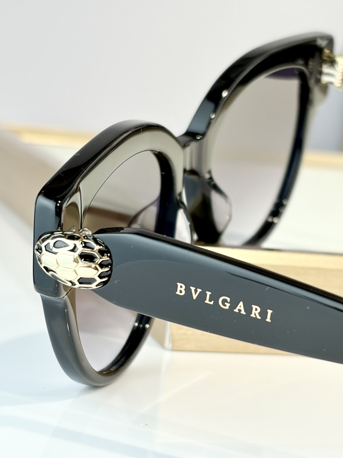 BVLGAR*MOD：BV40086ISize：54口19-140