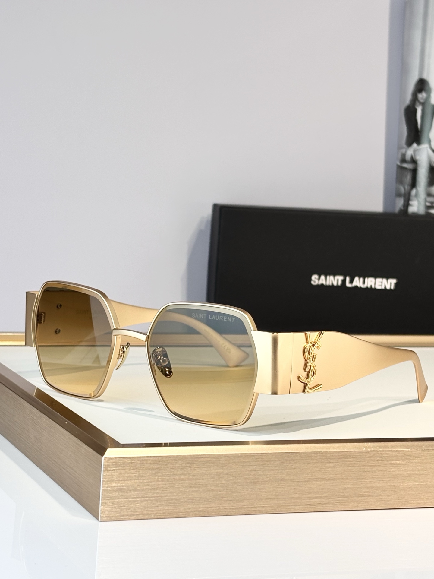 Saint LaurentMOD：SLM1721LSize：57口18-145