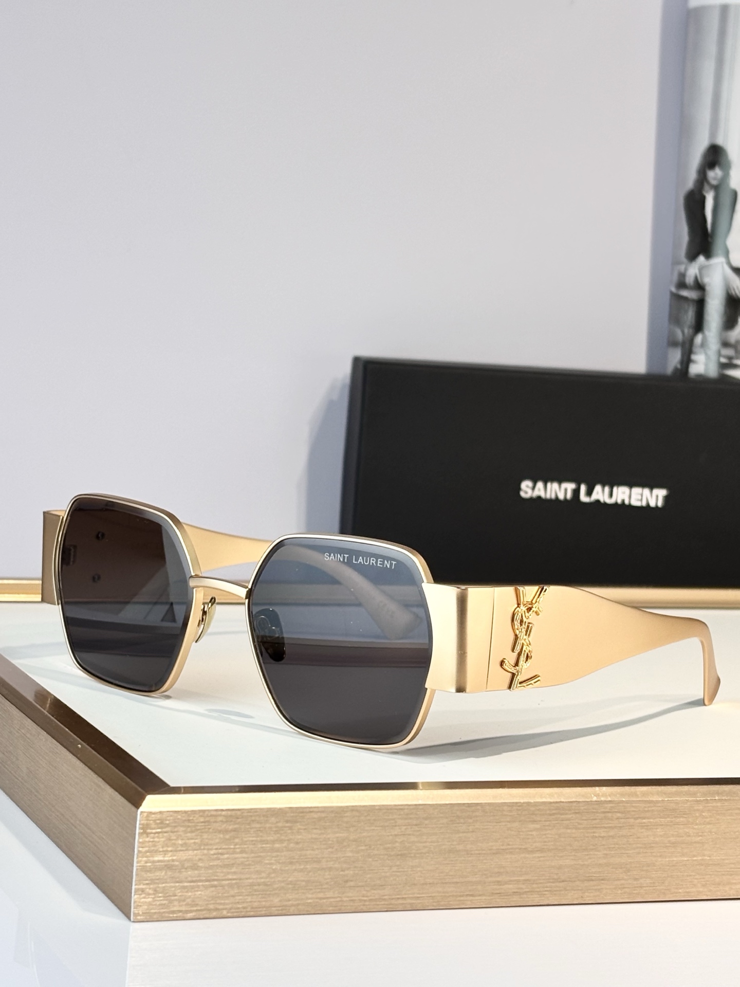 Saint LaurentMOD：SLM1721LSize：57口18-145