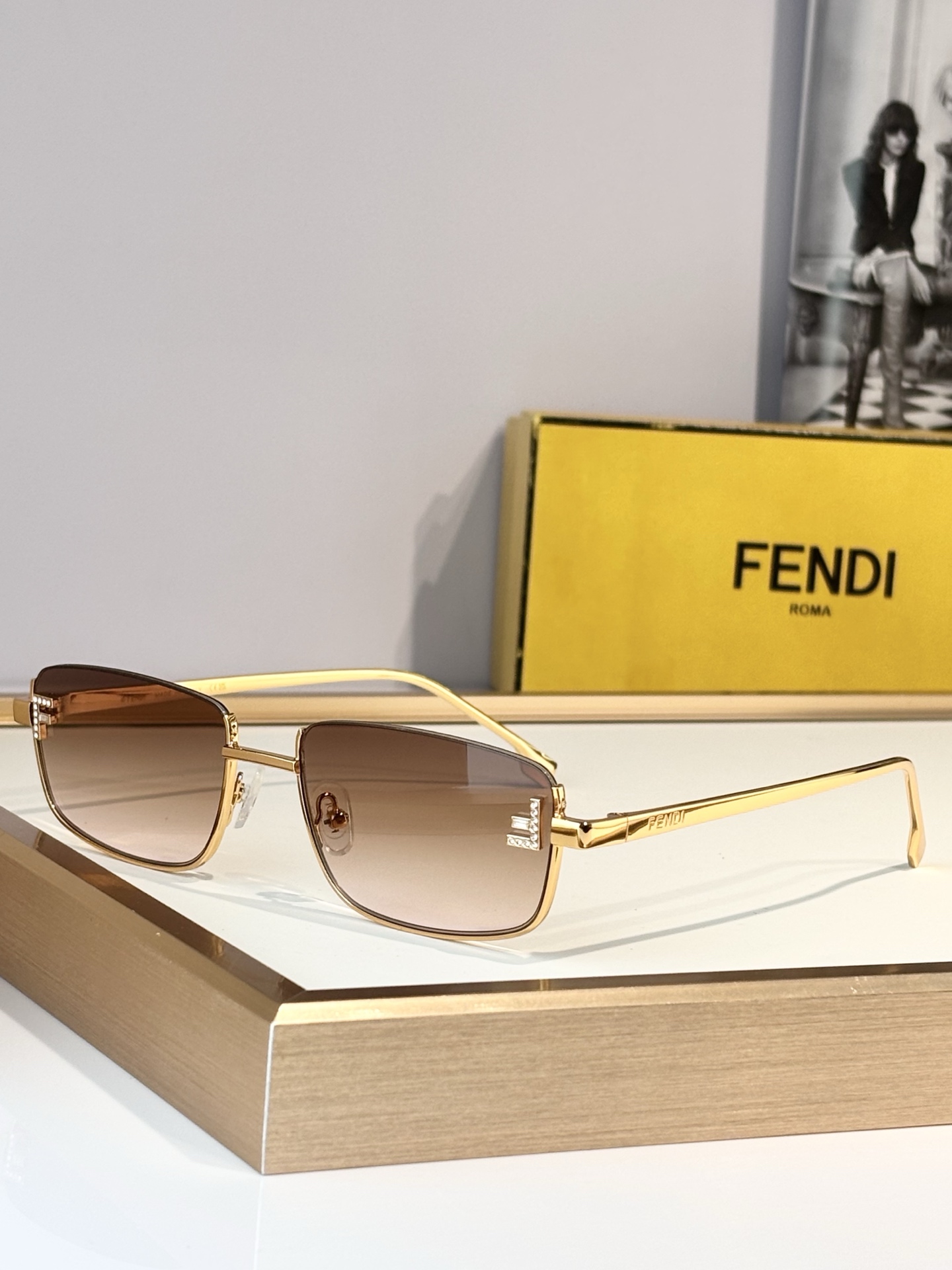 FENDI High quality MOD：FF4105Size：55口18-145