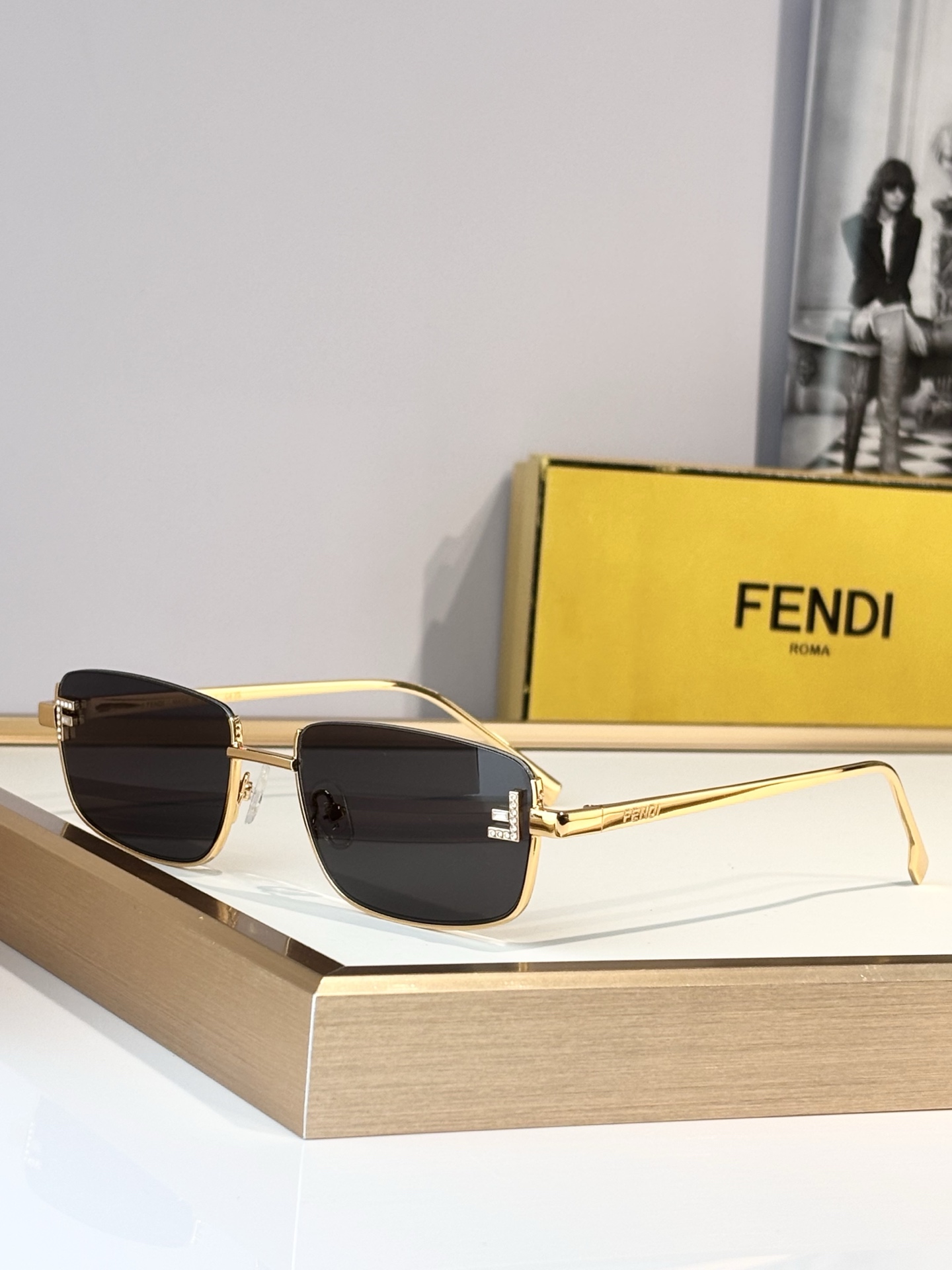 FENDI High quality MOD：FF4105Size：55口18-145