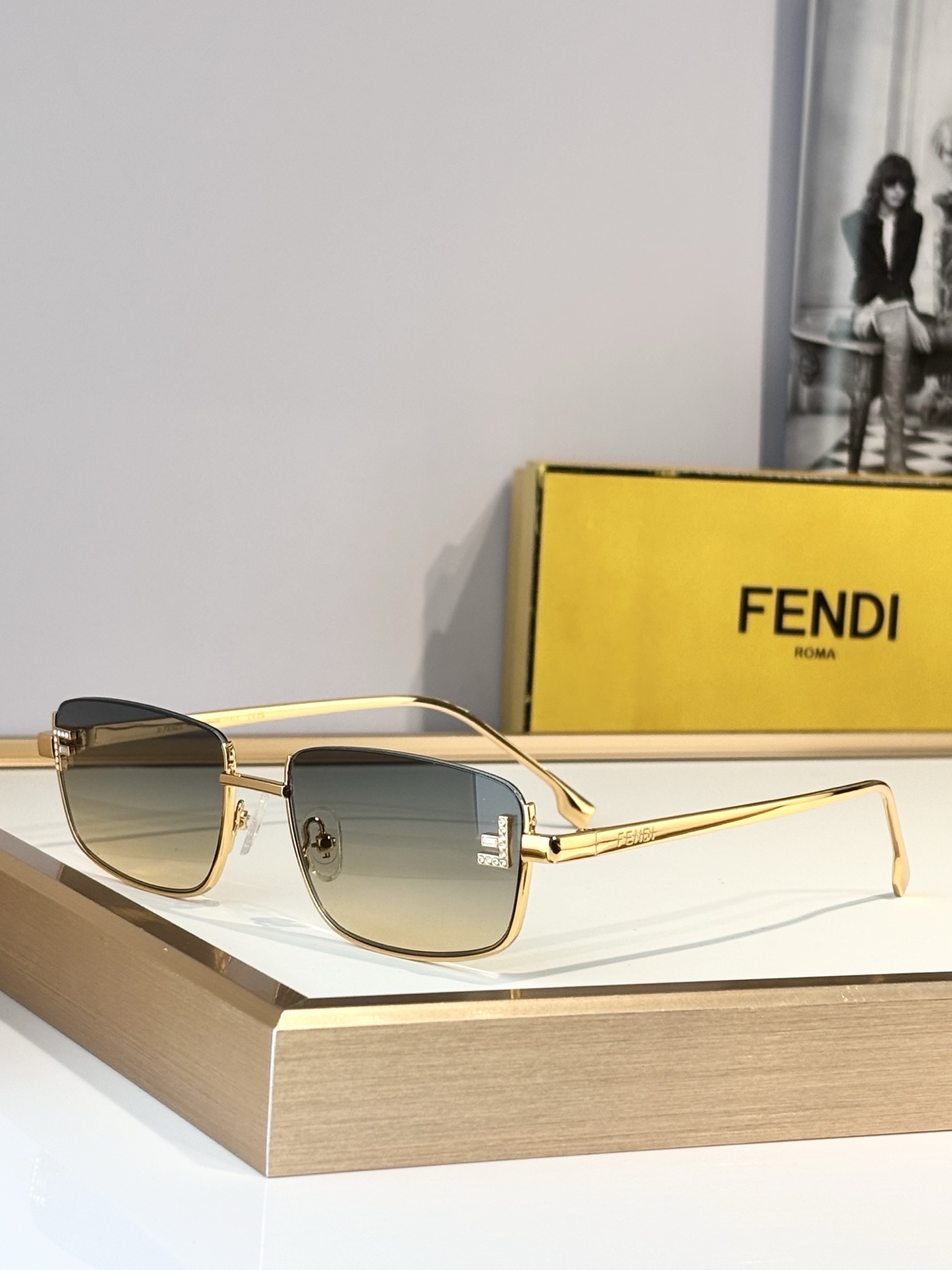 FENDI High quality MOD：FF4105Size：55口18-145