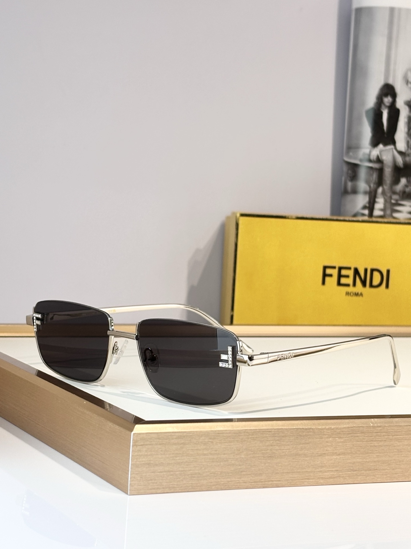 FENDI High quality MOD：FF4105Size：55口18-145