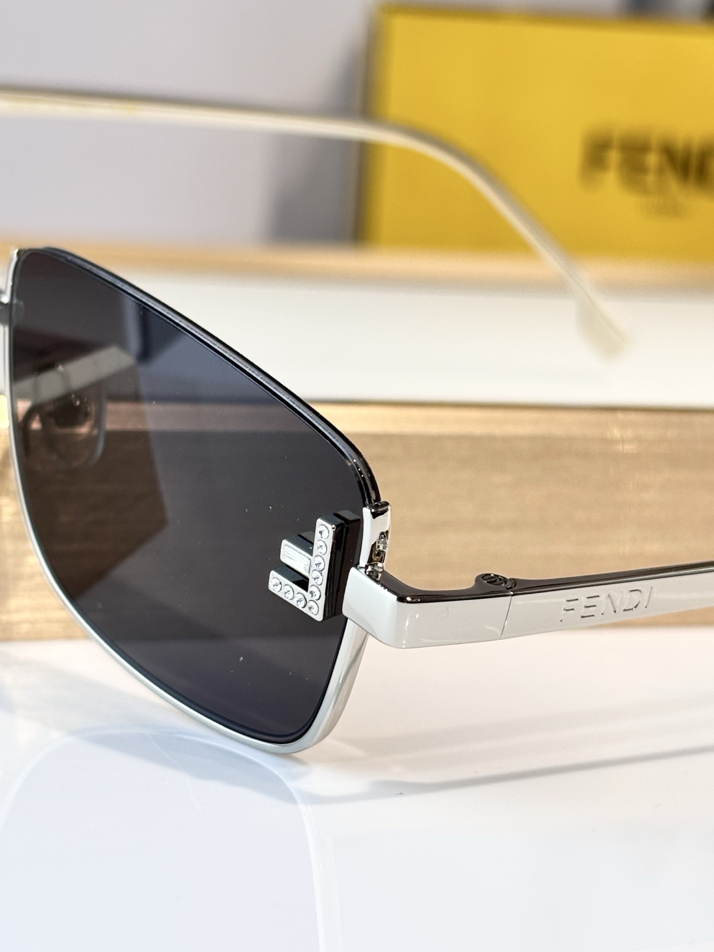 FENDI High quality MOD：FF4105Size：55口18-145