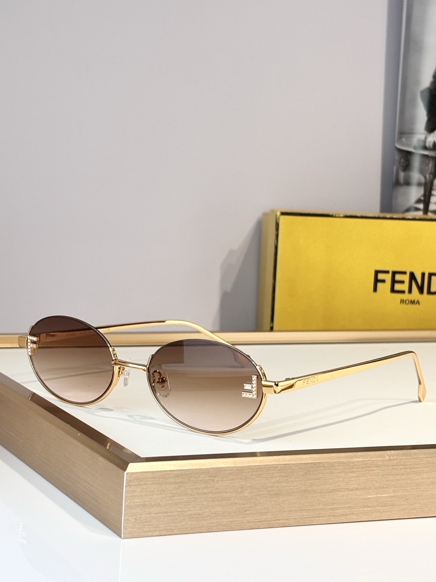 FENDIMOD：FF4103Size：55口19-145