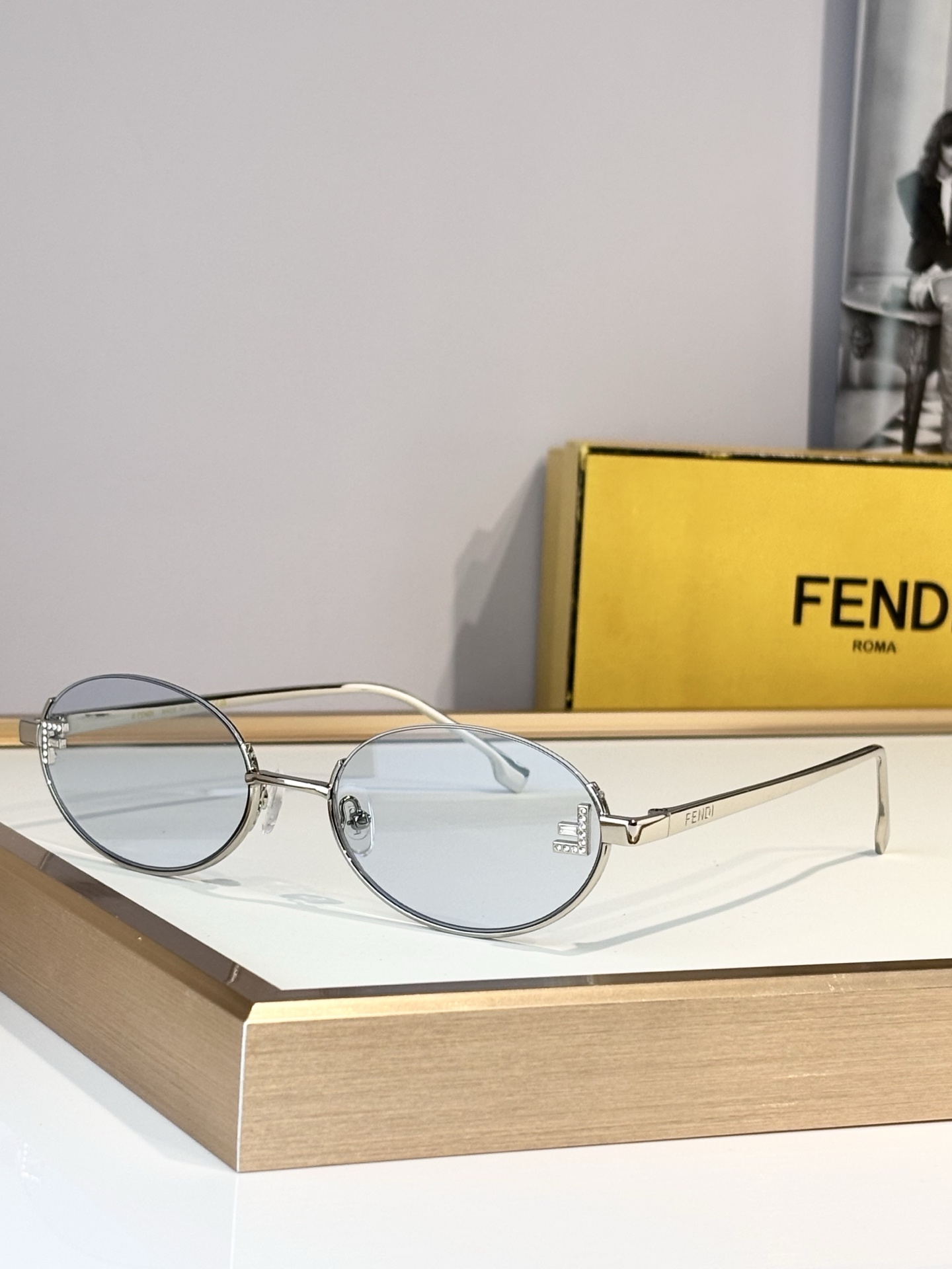 FENDIMOD：FF4103Size：55口19-145