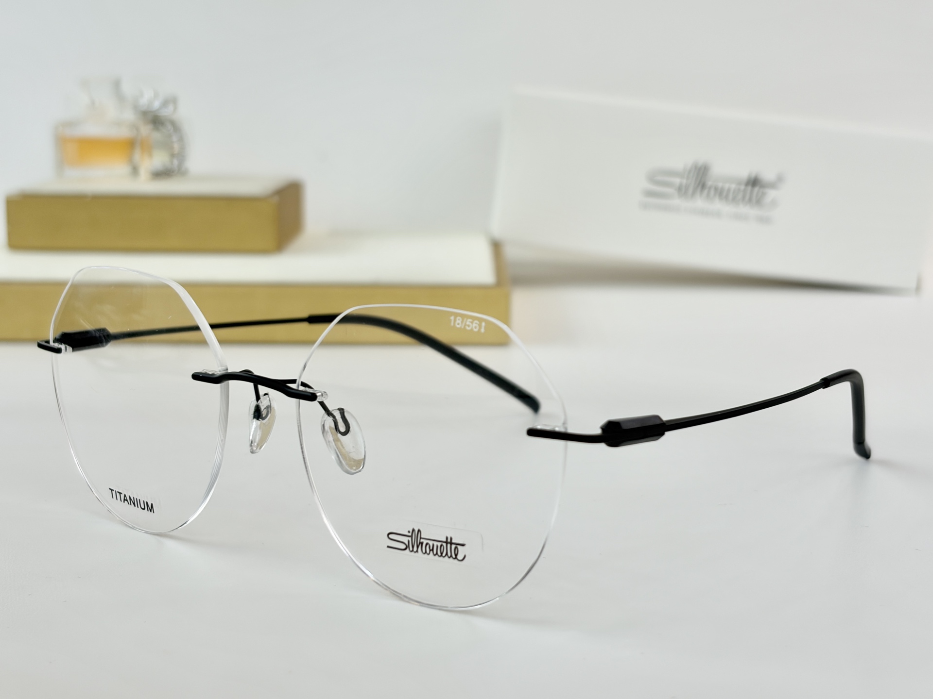 Silhouett*诗乐MODEL：5520SIZE：57口18-145TIANIUM