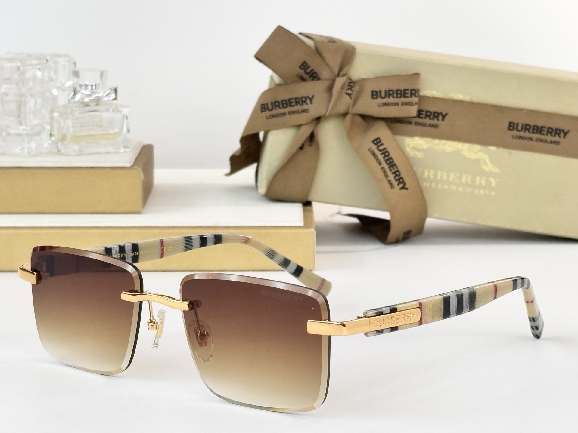 BURBERRYMOD：BE2244Size：59口17 145