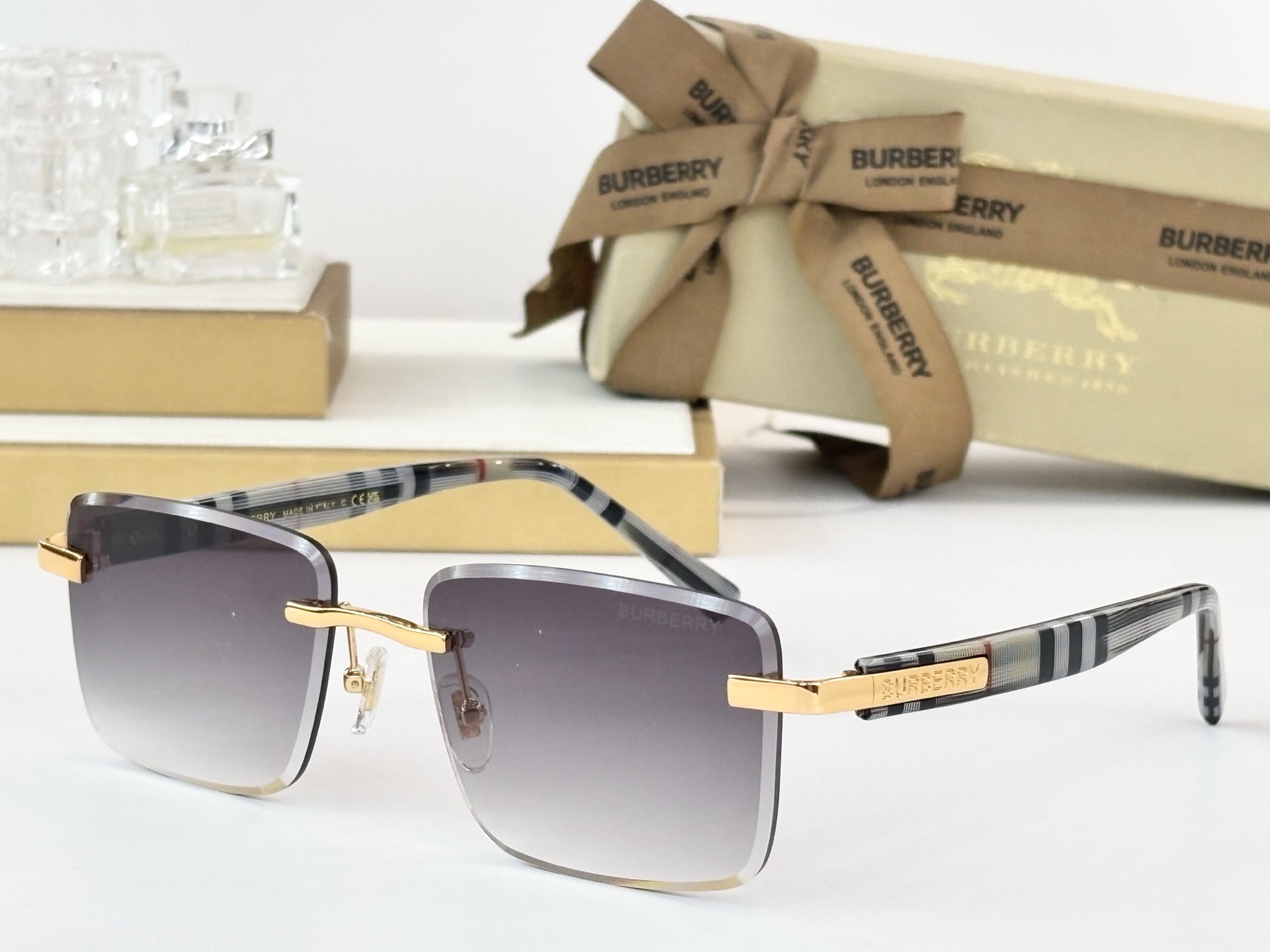 BURBERRYMOD：BE2244Size：59口17 145