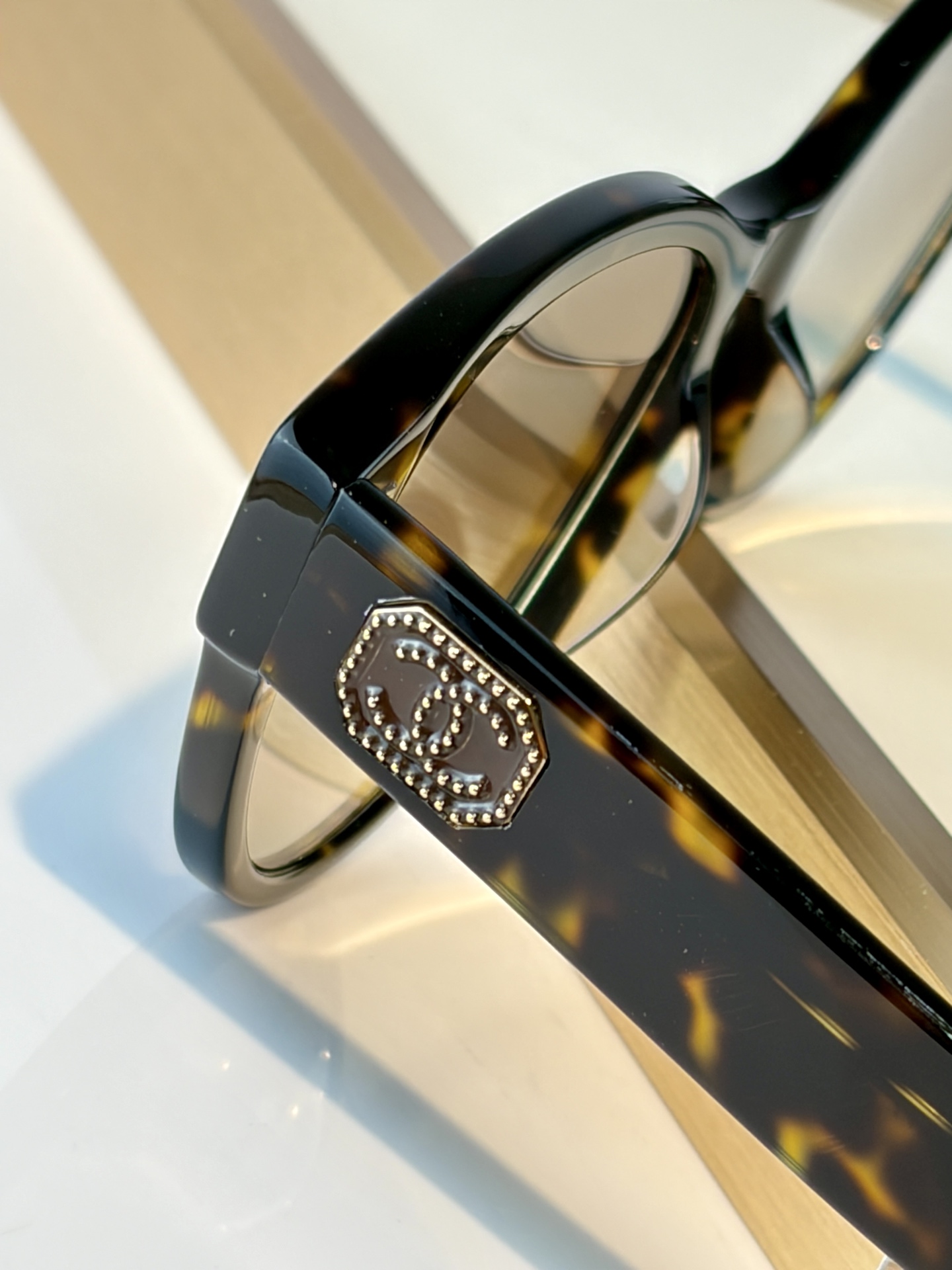 CHANEL  MOD：CH5477  Size：56口18-140 