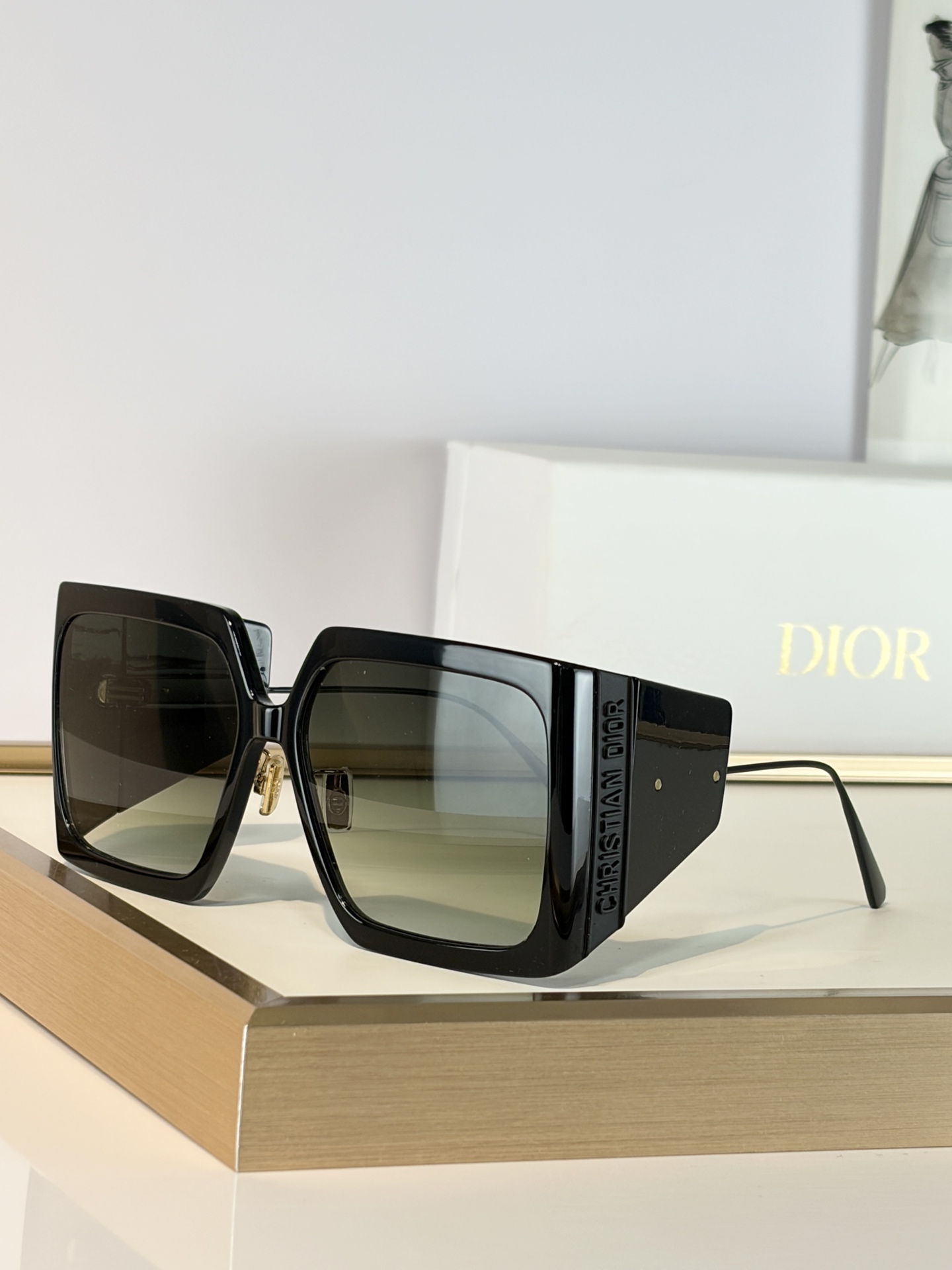 Dior DIORSOLAR S1U