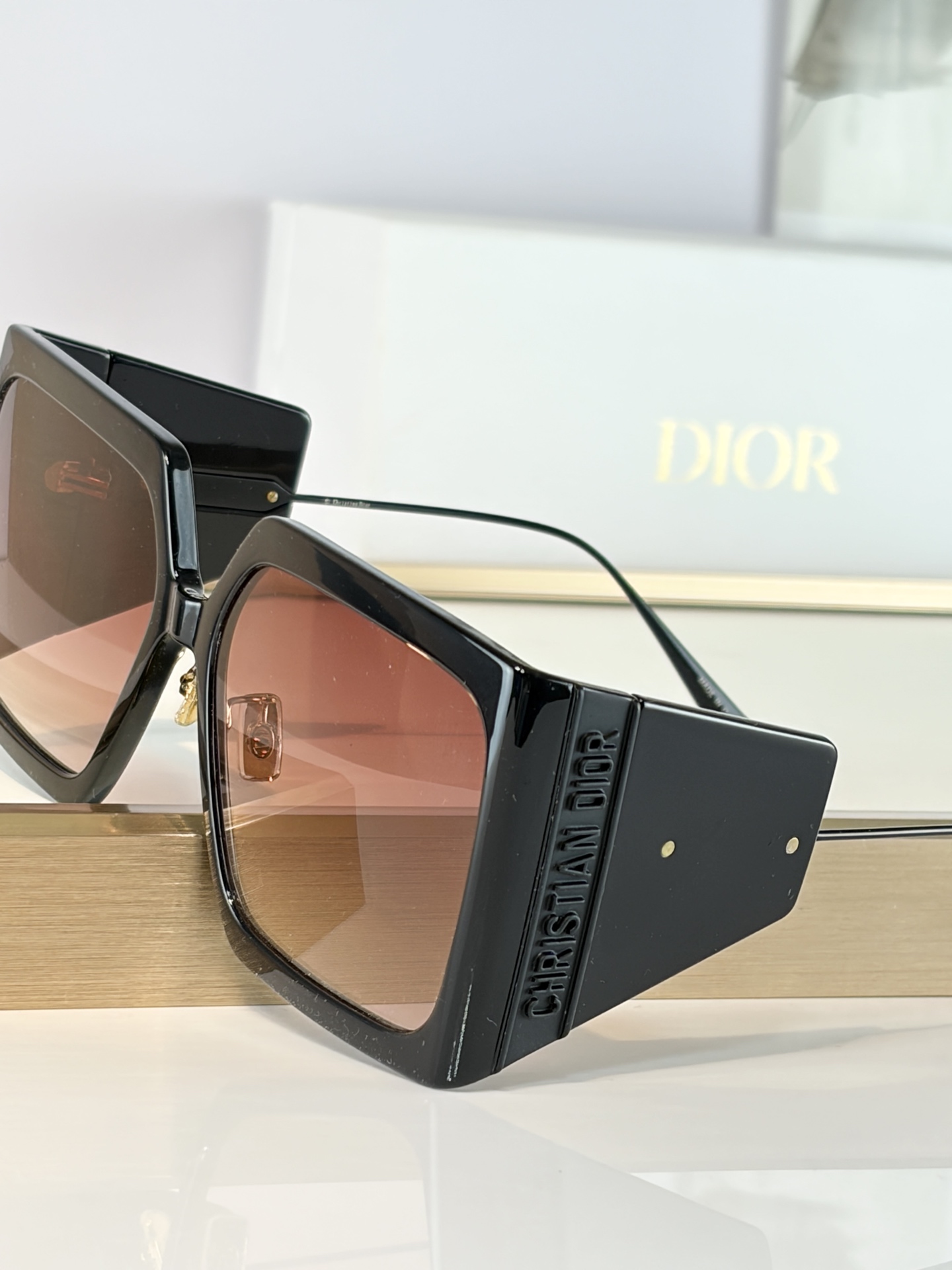 Dior DIORSOLAR S1U