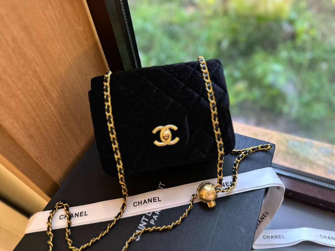 Chanel Crossbody & Shoulder Bags Velvet Fall/Winter Collection Vintage