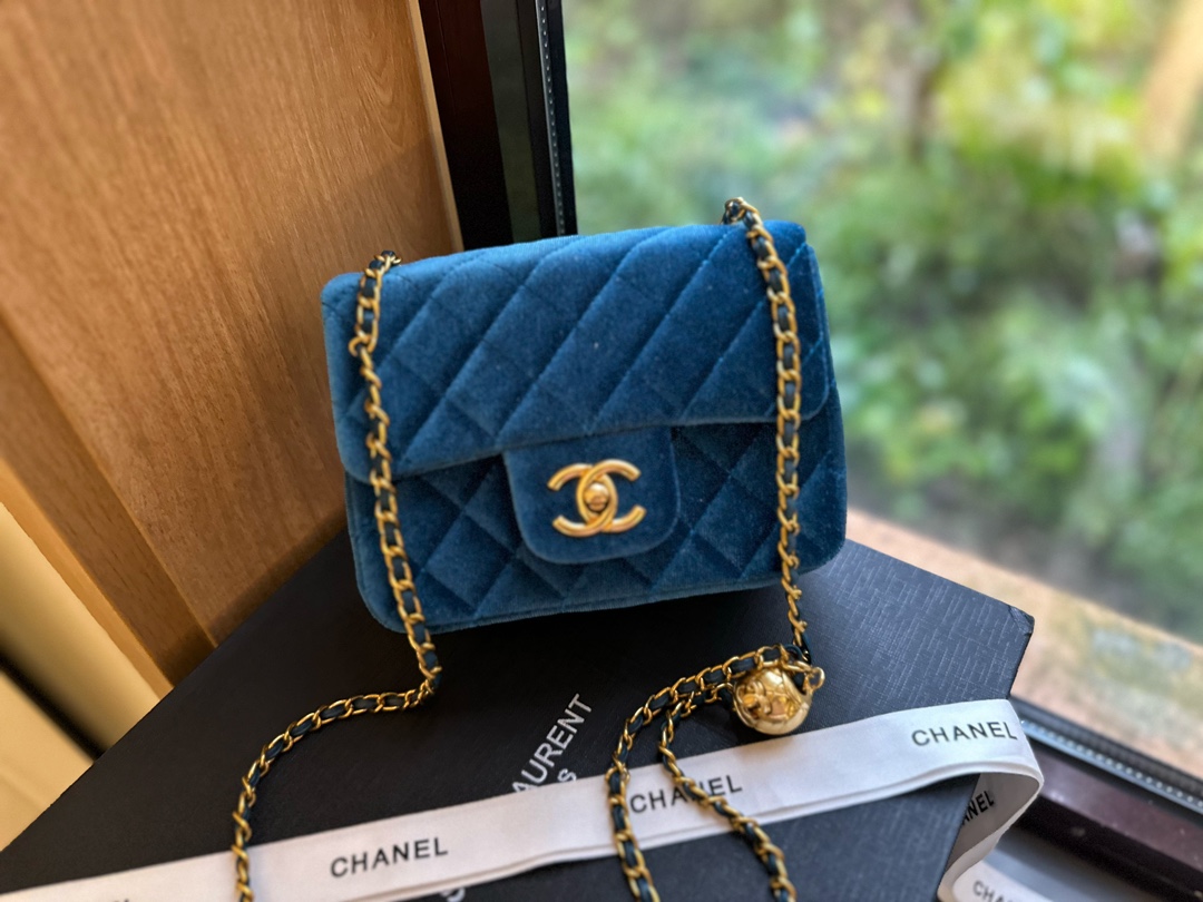 Chanel Crossbody & Shoulder Bags Velvet Fall/Winter Collection Vintage