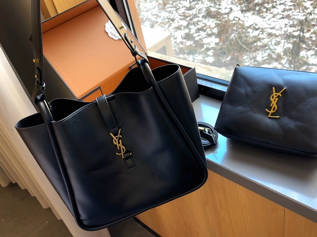 Yves Saint Laurent Top
 Tote Bags