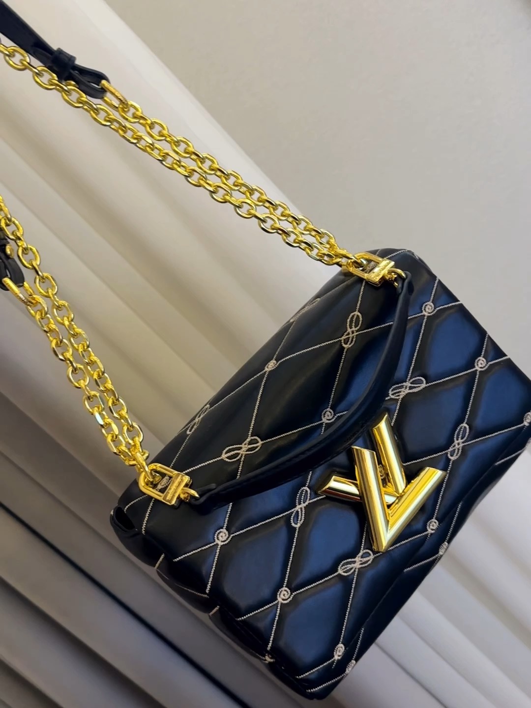 Louis Vuitton AAA+
 Bags Handbags
